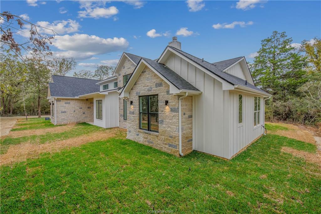 Franklin, Texas, 77856, United States, 4 Bedrooms Bedrooms, ,4 BathroomsBathrooms,Residential,For Sale,1973792