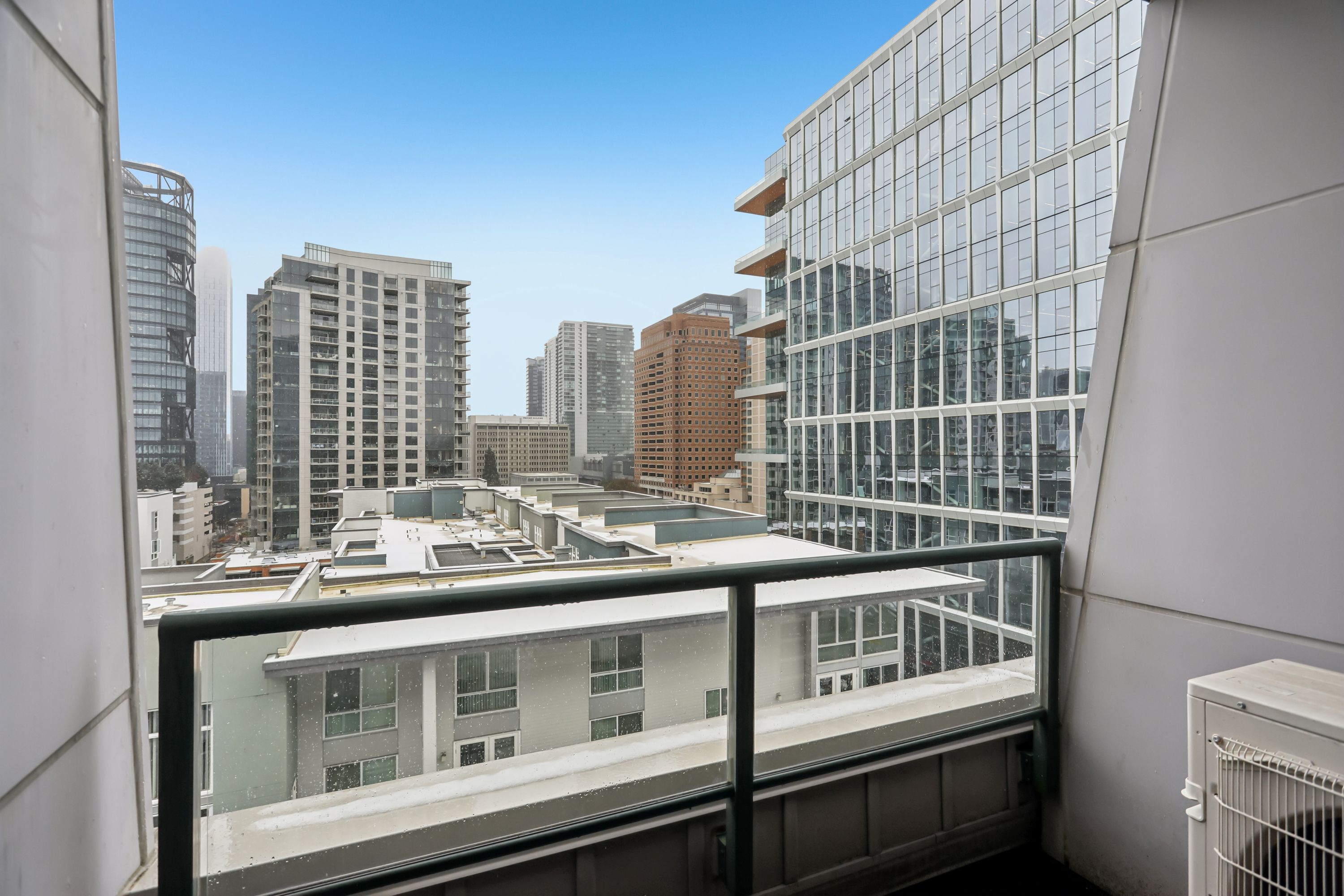 1100 106th Ave NE Unit #902, Bellevue, WA 98004 - 物件實景