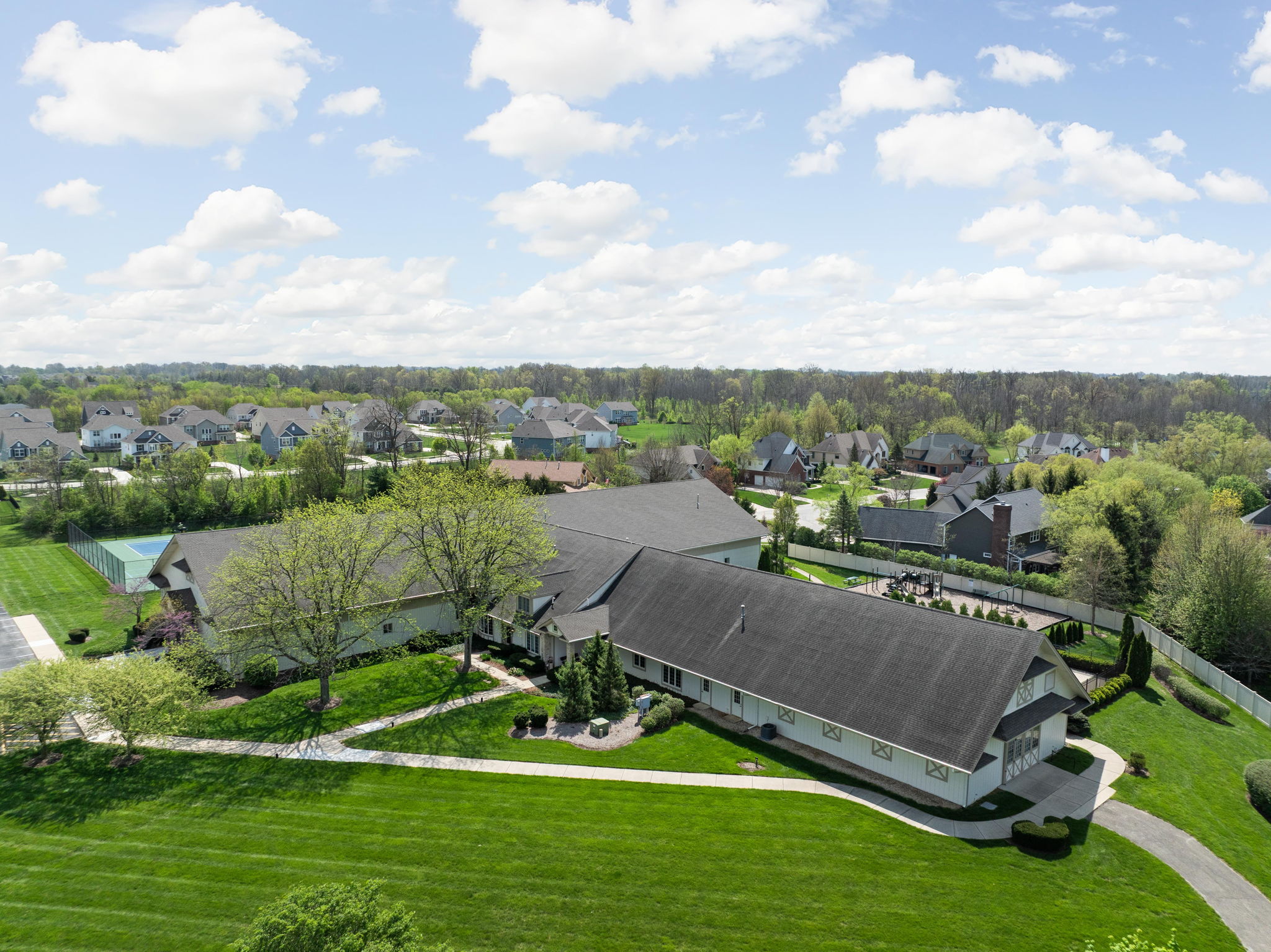  Meticulously Maintained Zionsville Home - 物件實景