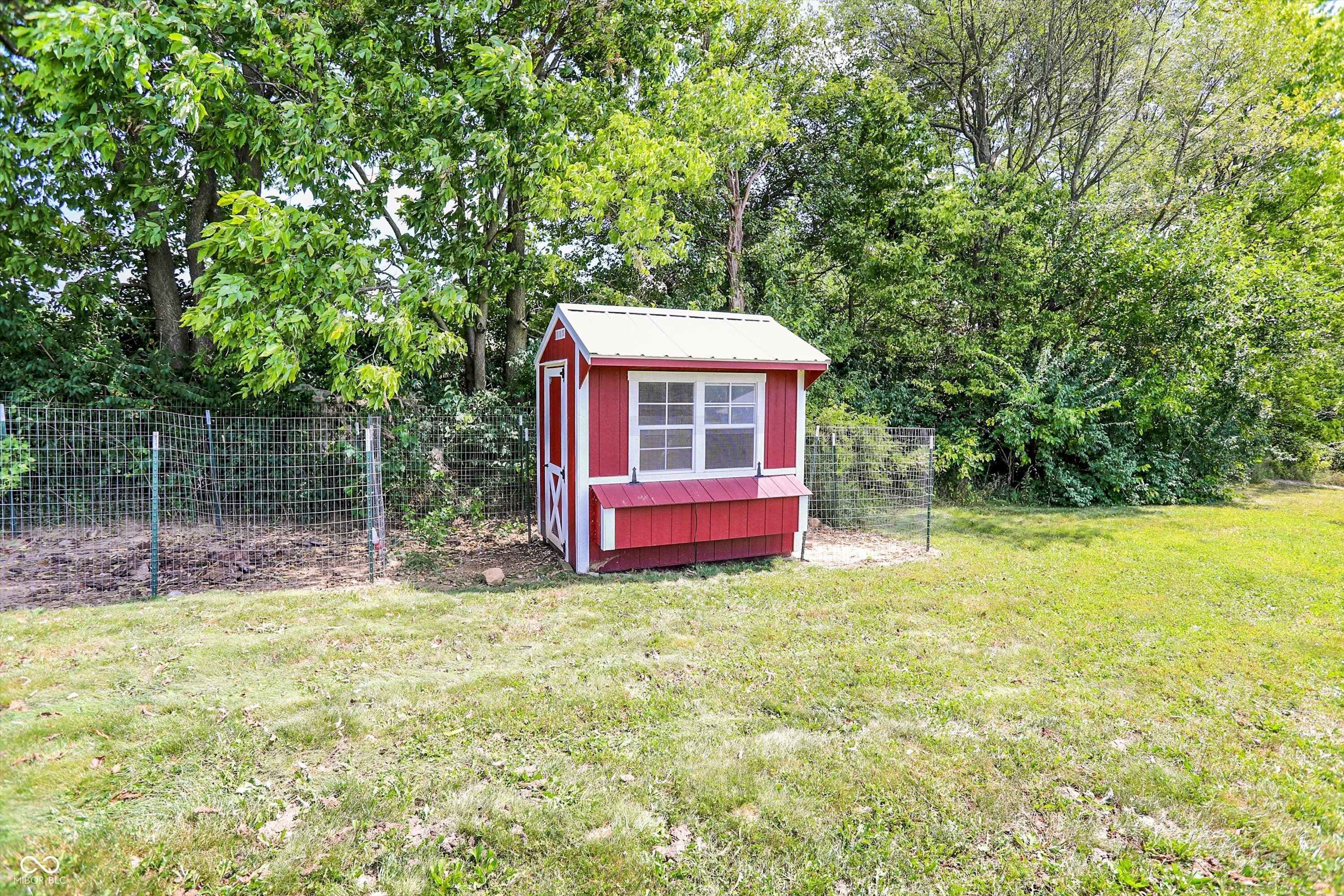 Greenwood, Indiana, 46143, United States, 4 Bedrooms Bedrooms, ,3 BathroomsBathrooms,Residential,For Sale,1974469