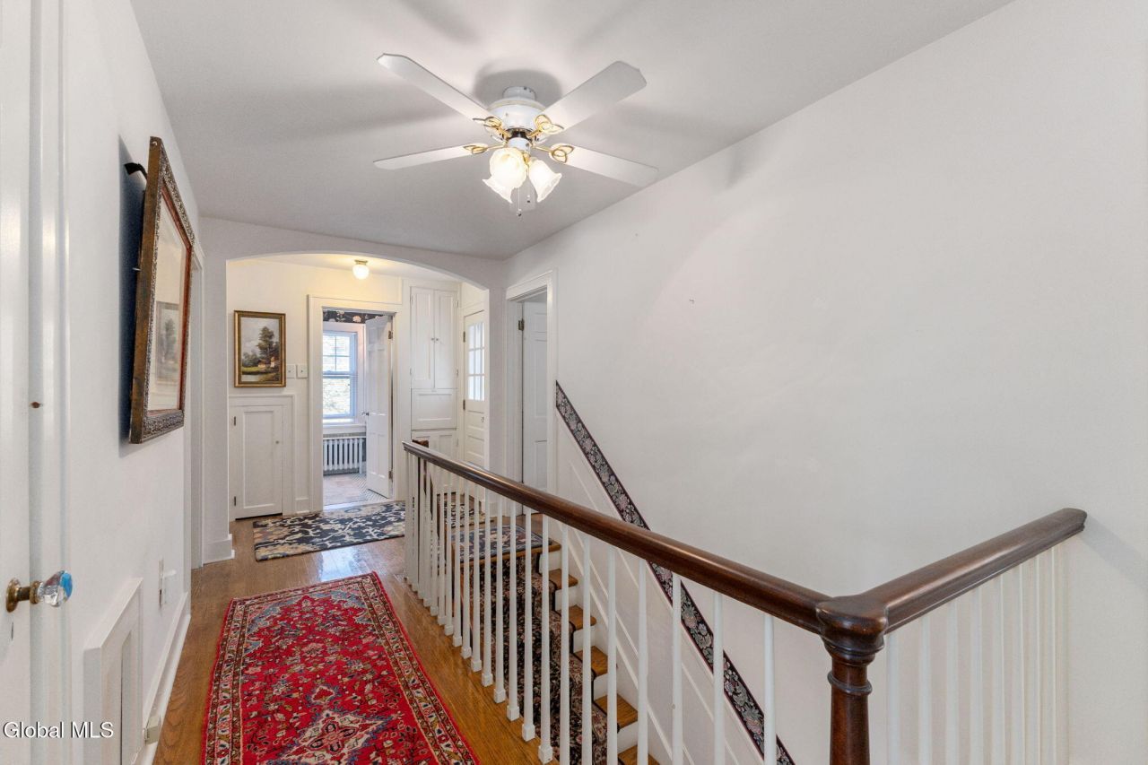 Niskayuna, New York, 12309, United States, 5 Bedrooms Bedrooms, ,3 BathroomsBathrooms,Residential,For Sale,1988361