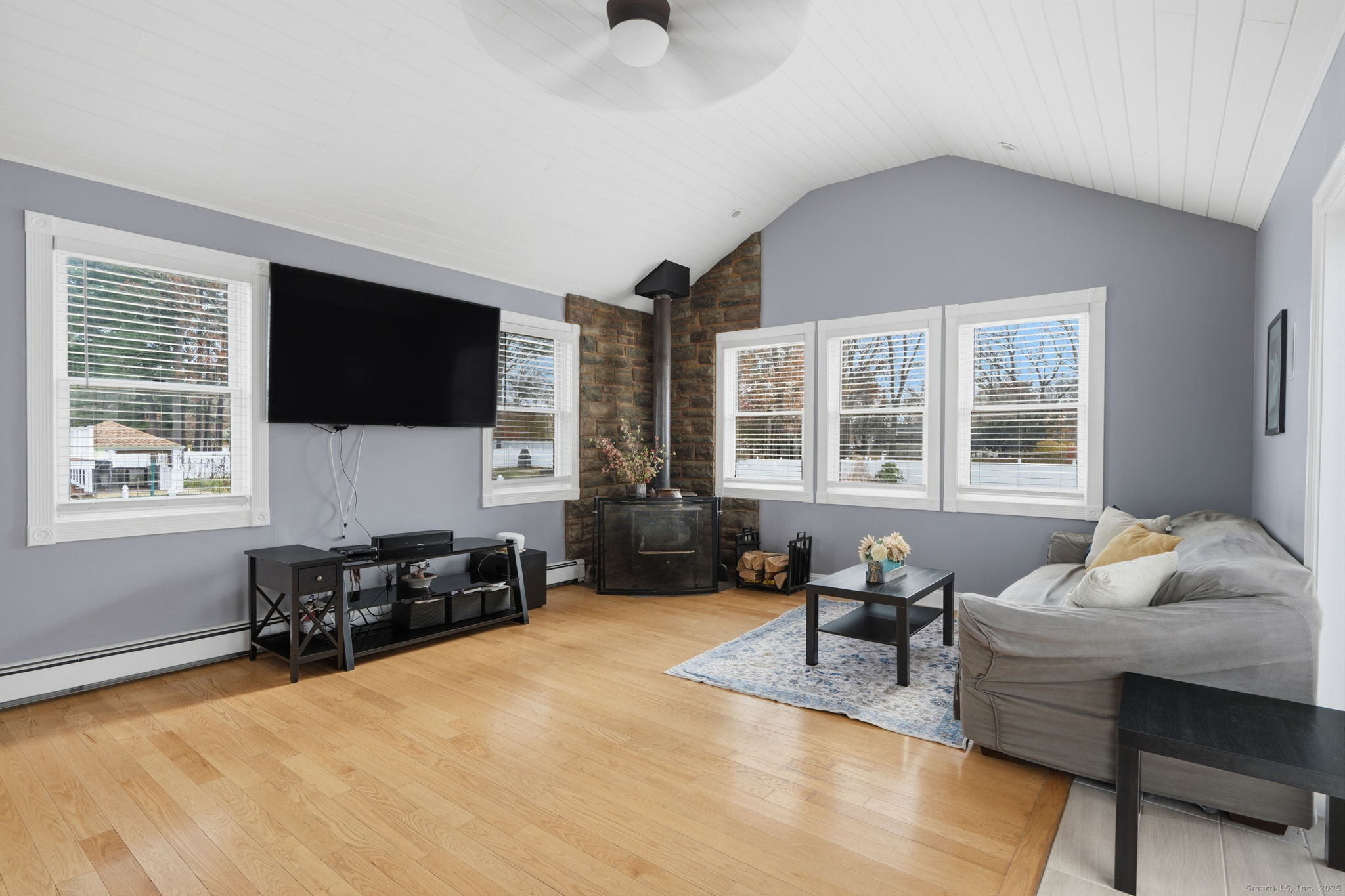 Southington, Connecticut, 06489, United States, 4 Bedrooms Bedrooms, ,3 BathroomsBathrooms,Residential,For Sale,2001900