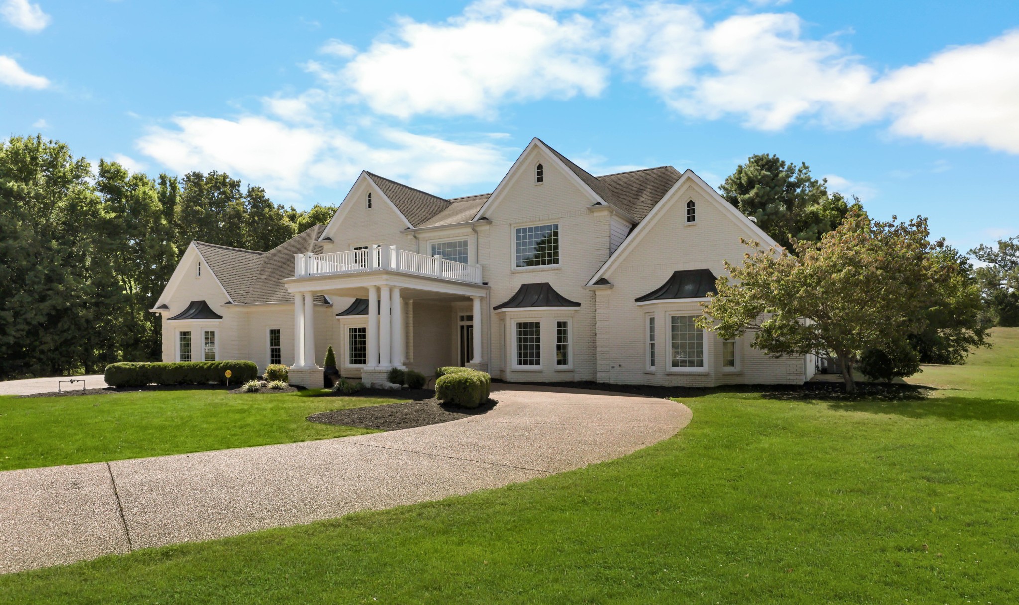 Clarksville, Tennessee, 37043, United States, 4 Bedrooms Bedrooms, ,4 BathroomsBathrooms,Residential,For Sale,1980790