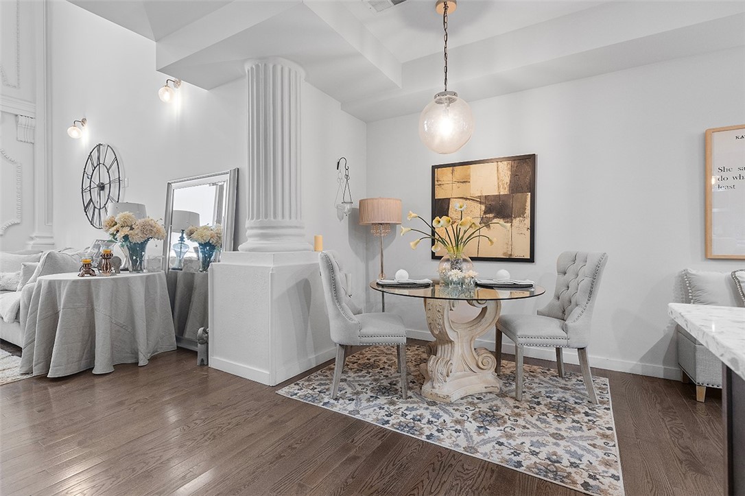 South Side, Pennsylvania, 15203, United States, 2 Bedrooms Bedrooms, ,3 BathroomsBathrooms,Residential,For Sale,1991307