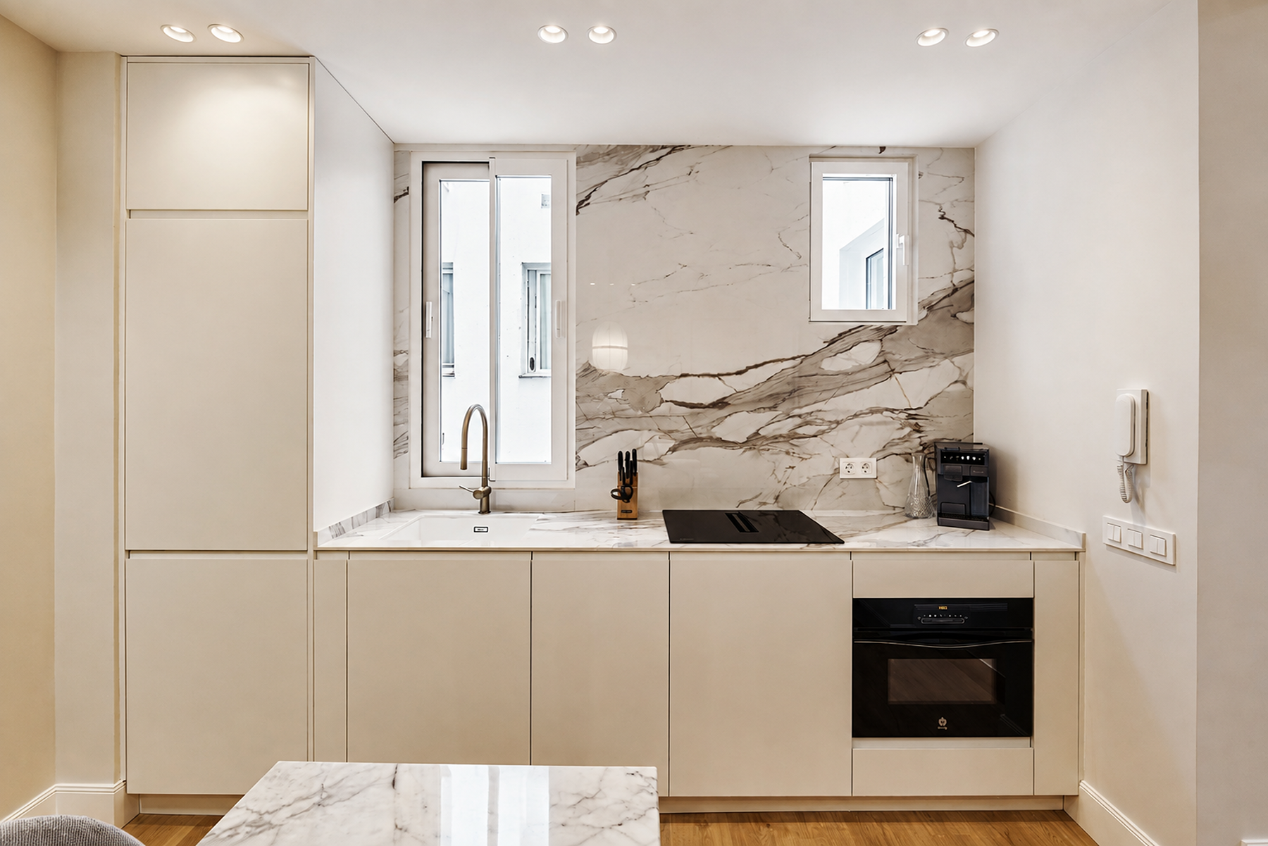  Renovated Modern Flat for Sale in Barrio Salamanca, Madrid - 物件實景