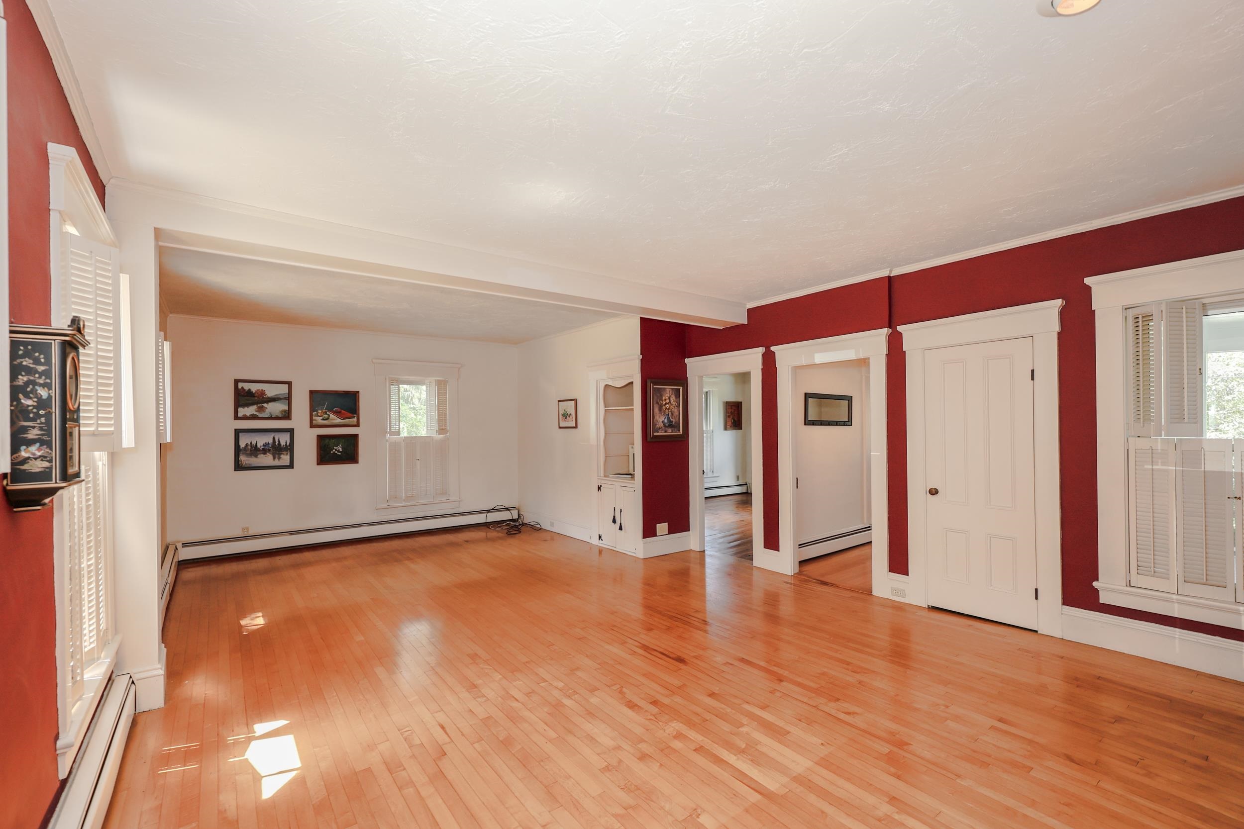 Goffstown, New Hampshire, 03045, United States, 4 Bedrooms Bedrooms, ,4 BathroomsBathrooms,Residential,For Sale,1901331