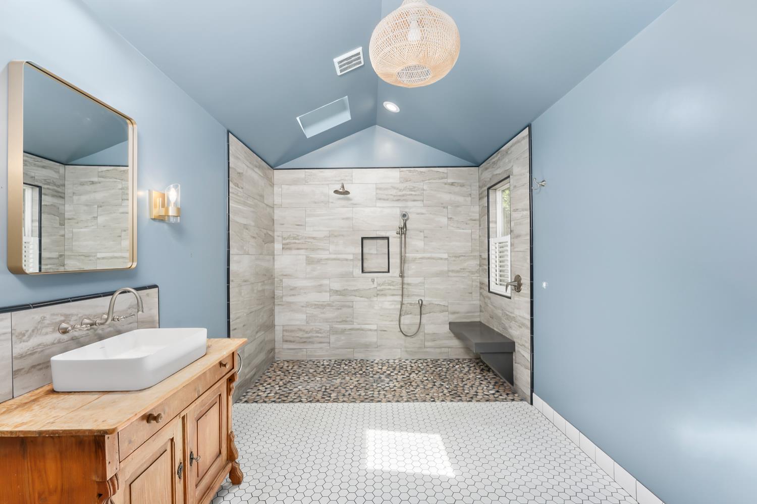 Sacramento, California, 95864, United States, 4 Bedrooms Bedrooms, ,3 BathroomsBathrooms,Residential,For Sale,1906967