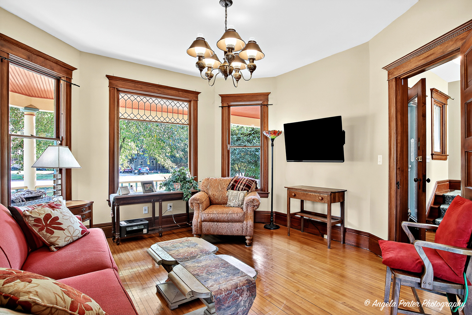 Crystal Lake, Illinois, 60014, United States, 4 Bedrooms Bedrooms, ,2 BathroomsBathrooms,Residential,For Sale,1982746