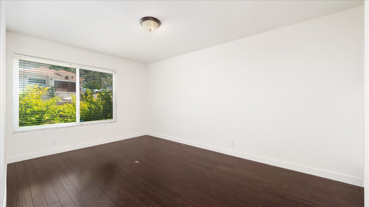 Jurupa Valley, California, 92509, United States, 4 Bedrooms Bedrooms, ,2 BathroomsBathrooms,Residential,For Sale,1927832