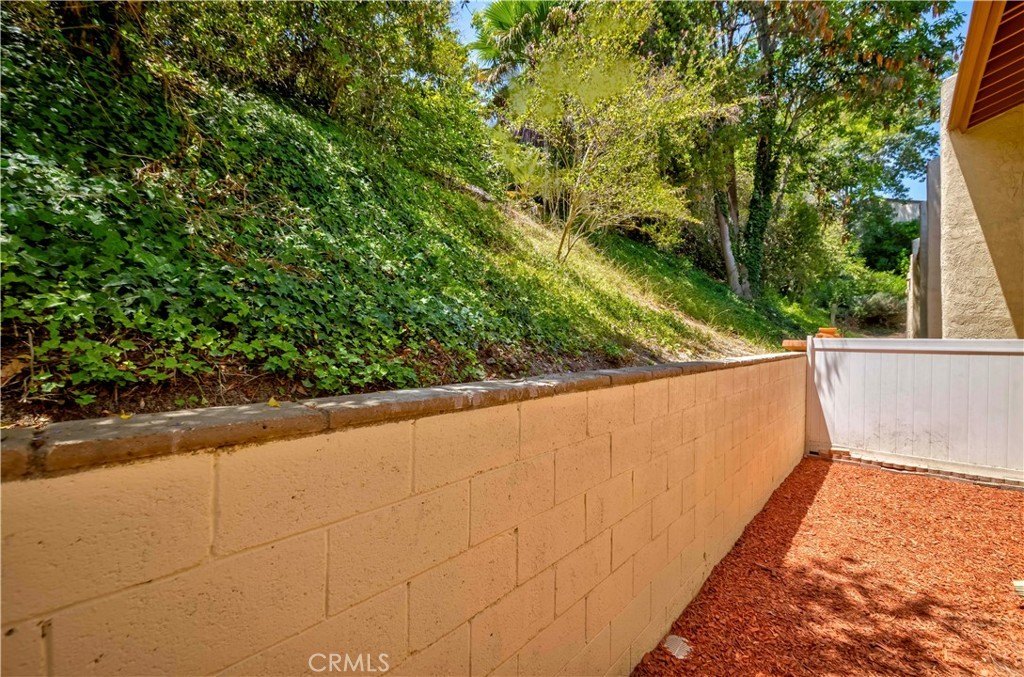 Fullerton, California, 92833, United States, 2 Bedrooms Bedrooms, ,3 BathroomsBathrooms,Residential,For Sale,1890982