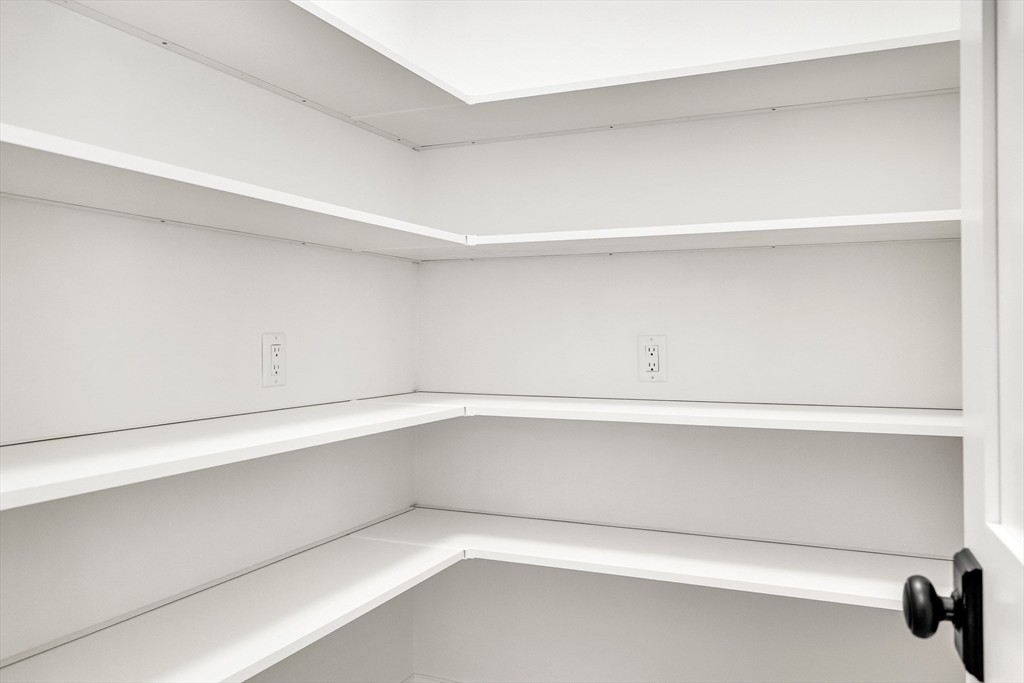 Lexington, Massachusetts, 02421, United States, 6 Bedrooms Bedrooms, ,6 BathroomsBathrooms,Residential,For Sale,2001660