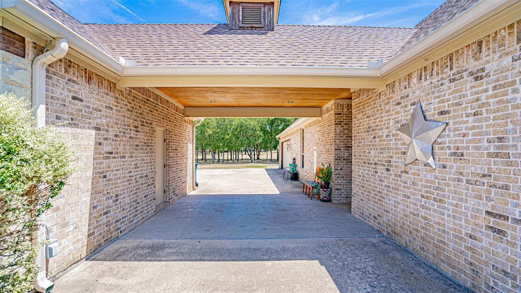 Lipan, Texas, 76462, United States, 4 Bedrooms Bedrooms, ,4 BathroomsBathrooms,Residential,For Sale,1916142