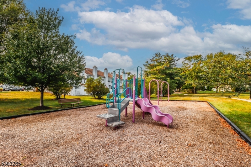 Sayreville Boro, New Jersey, 08859, United States, 2 Bedrooms Bedrooms, ,3 BathroomsBathrooms,Residential,For Sale,1962981