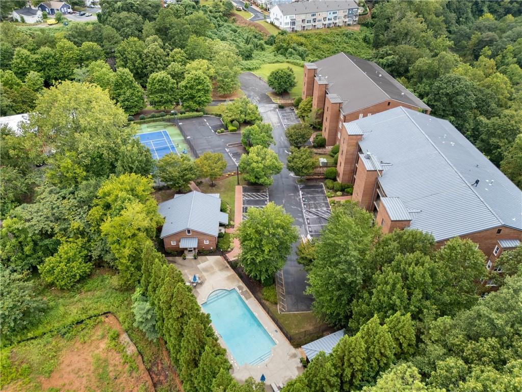 Roswell, Georgia, 30075, United States, 2 Bedrooms Bedrooms, ,3 BathroomsBathrooms,Residential,For Sale,1928798