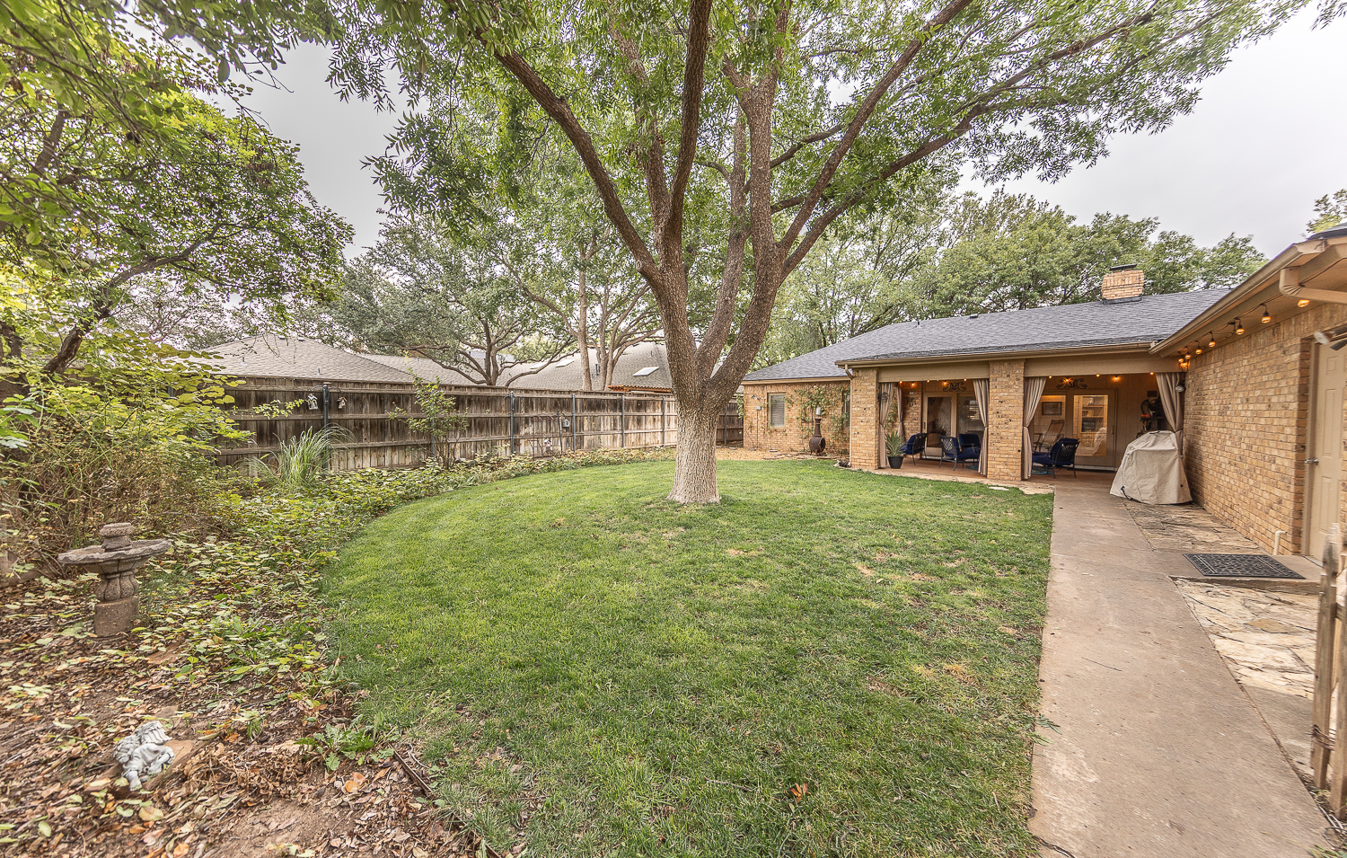 Lubbock, Texas, 79424, United States, 3 Bedrooms Bedrooms, ,3 BathroomsBathrooms,Residential,For Sale,1969049