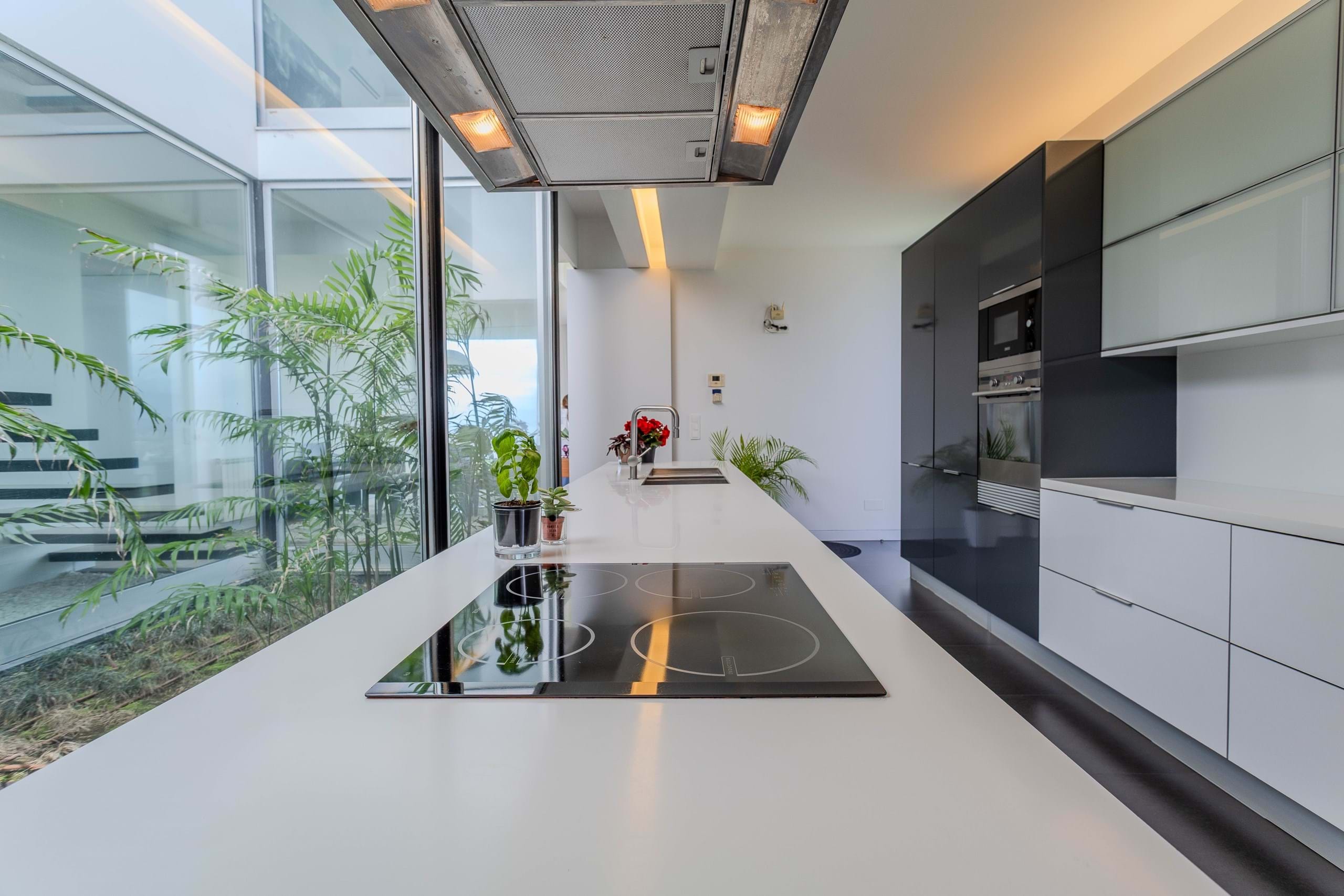Ponta Delgada, Ilha de São Miguel, 9560-501, PT, 3 Bedrooms Bedrooms, ,4 BathroomsBathrooms,Residential,For Sale,1826448