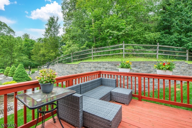 Mount Arlington Boro, New Jersey, 07856, United States, 3 Bedrooms Bedrooms, ,3 BathroomsBathrooms,Residential,For Sale,1908311