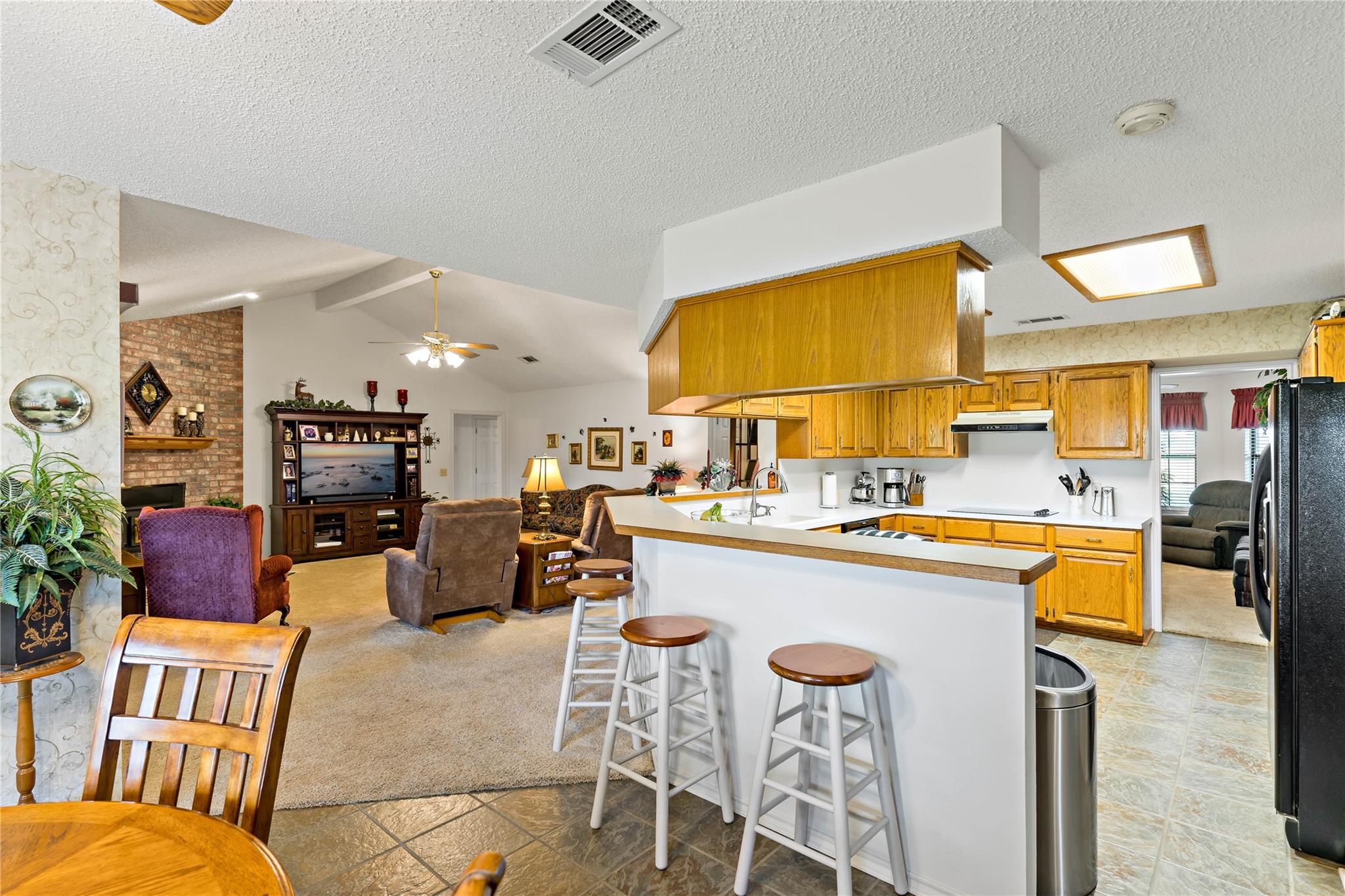 Cla, Texas, 75550, United States, 3 Bedrooms Bedrooms, ,3 BathroomsBathrooms,Residential,For Sale,1879365