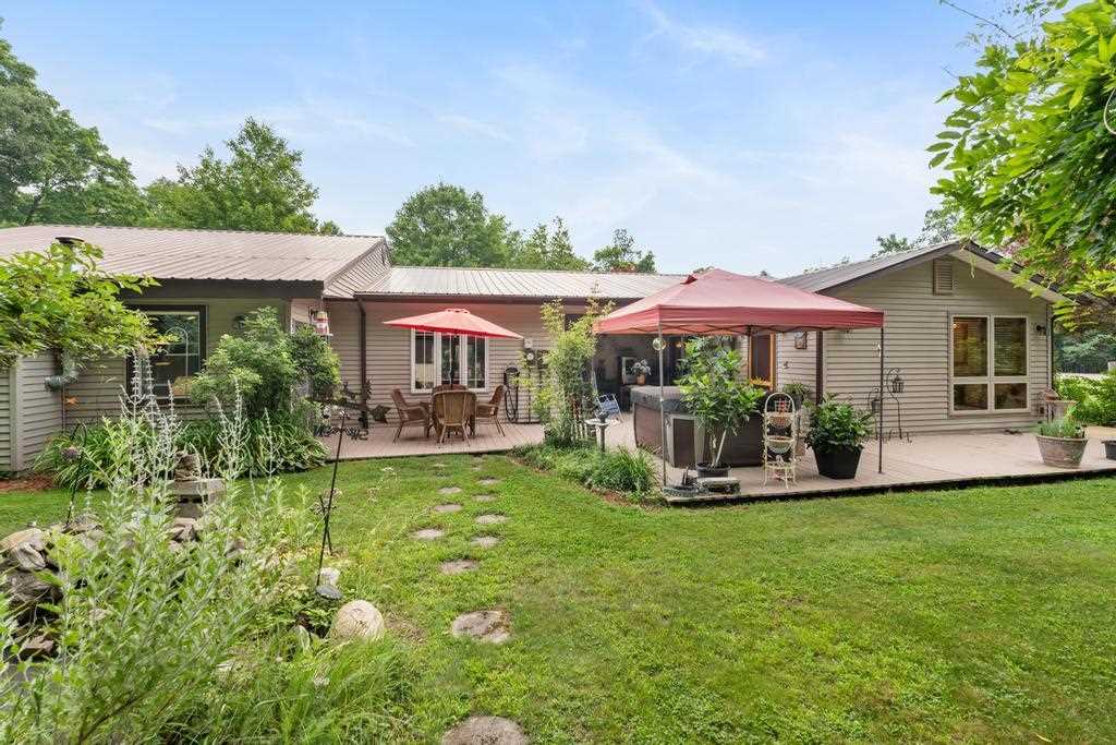 Charlevoix, Michigan, 49720, United States, 3 Bedrooms Bedrooms, ,2 BathroomsBathrooms,Residential,For Sale,1908367