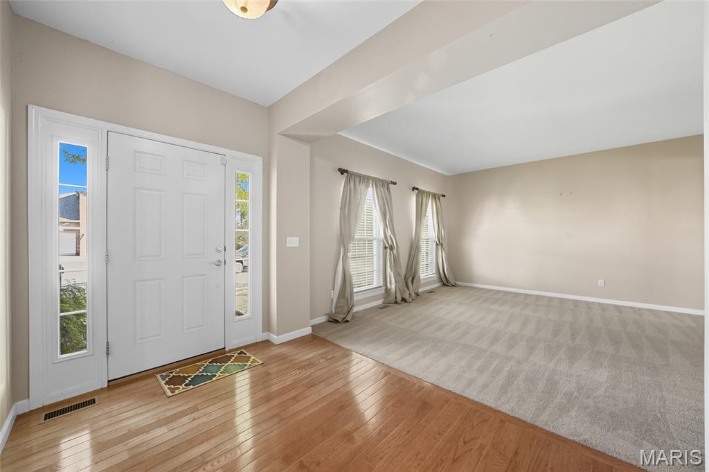 Eureka, Missouri, 63025, United States, 4 Bedrooms Bedrooms, ,3 BathroomsBathrooms,Residential,For Sale,1955087