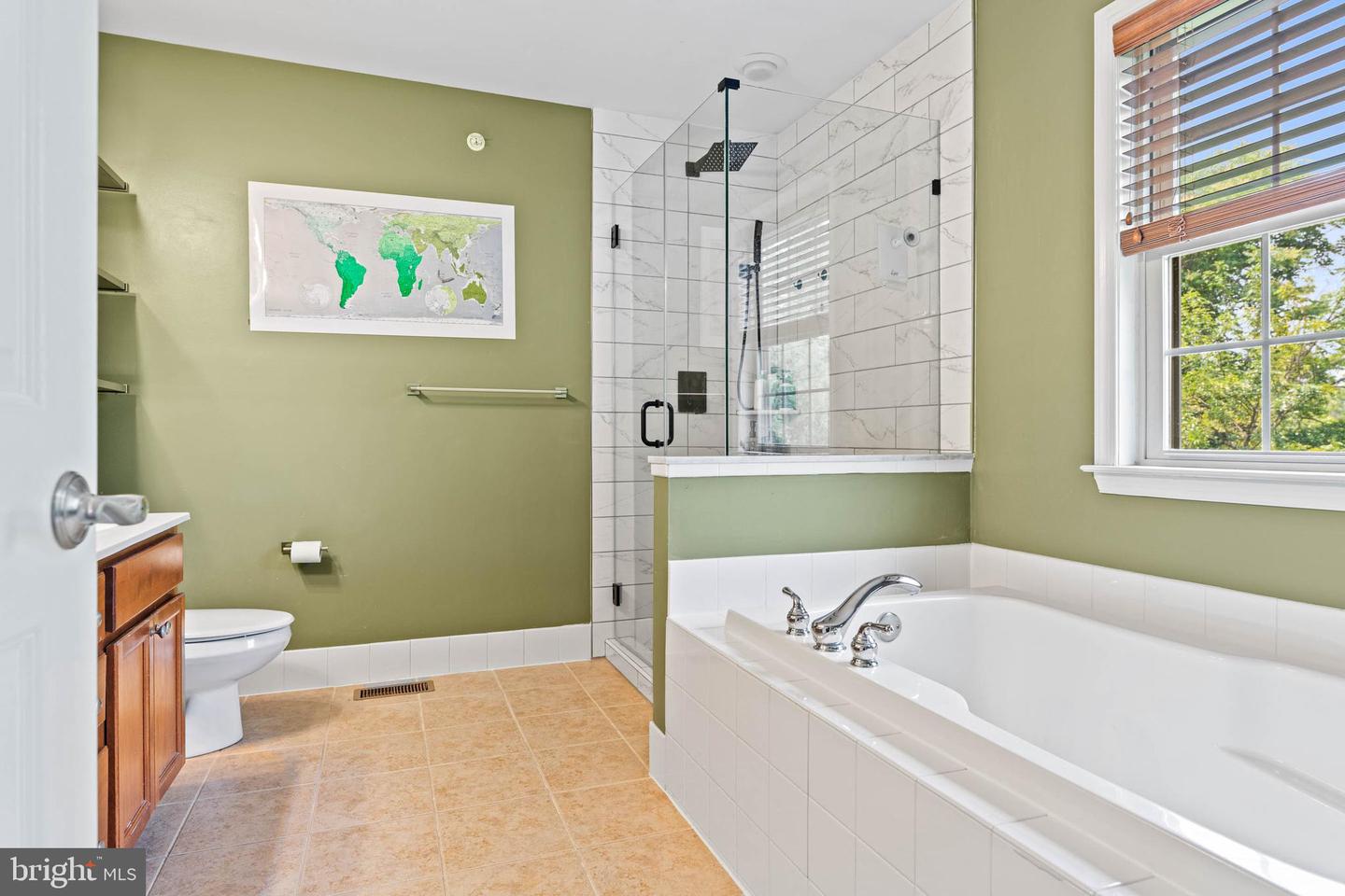 Conshohocken, Pennsylvania, 19428, United States, 3 Bedrooms Bedrooms, ,3 BathroomsBathrooms,Residential,For Sale,1850203