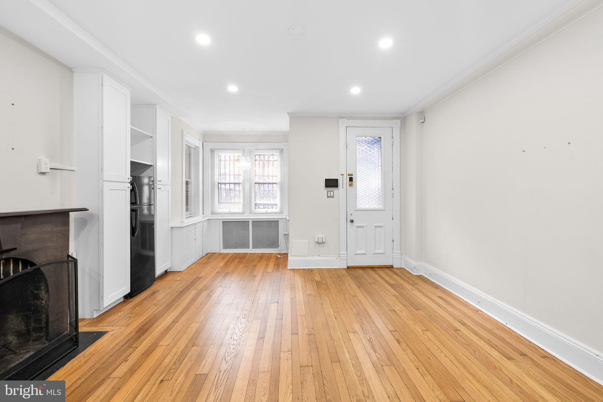 Washington, District of Columbia, 20003, United States, ,Residential,For Sale,1990462