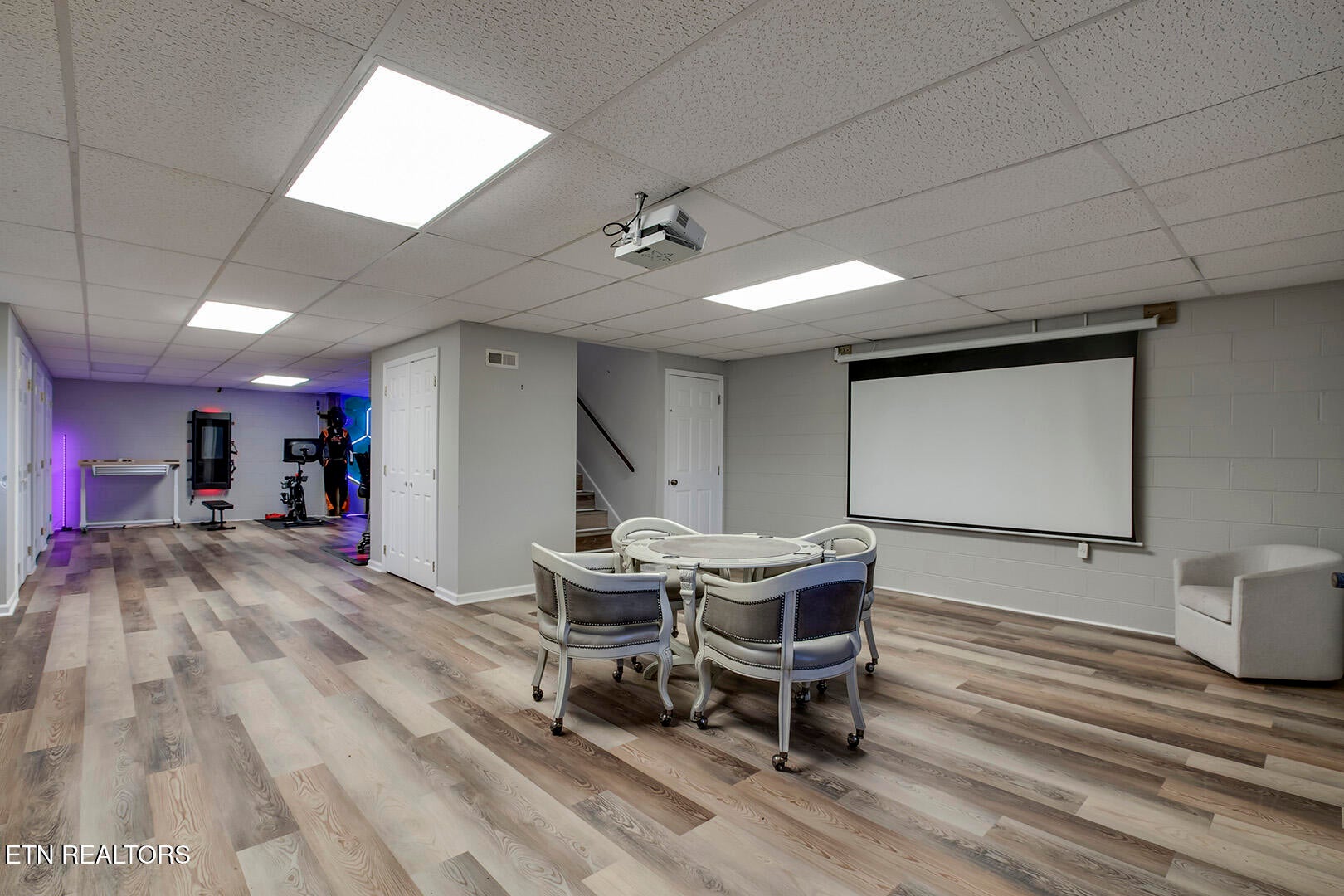 Kingston, Tennessee, 37763, United States, 4 Bedrooms Bedrooms, ,4 BathroomsBathrooms,Residential,For Sale,2011823