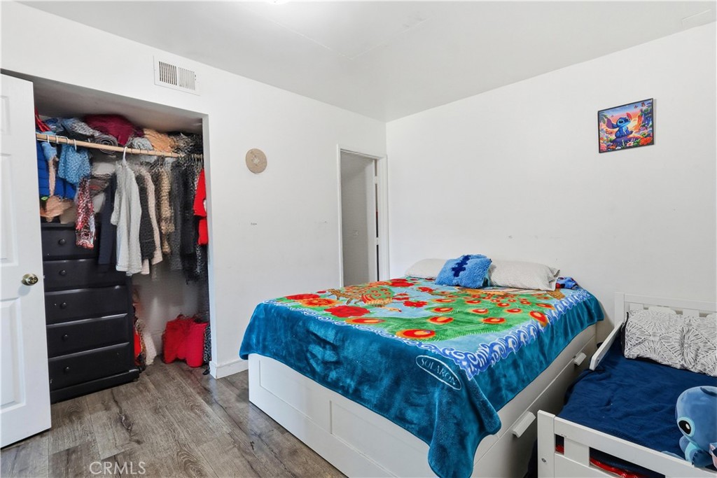 Los Angeles, California, 90063, United States, 5 Bedrooms Bedrooms, ,Residential,For Sale,2014763