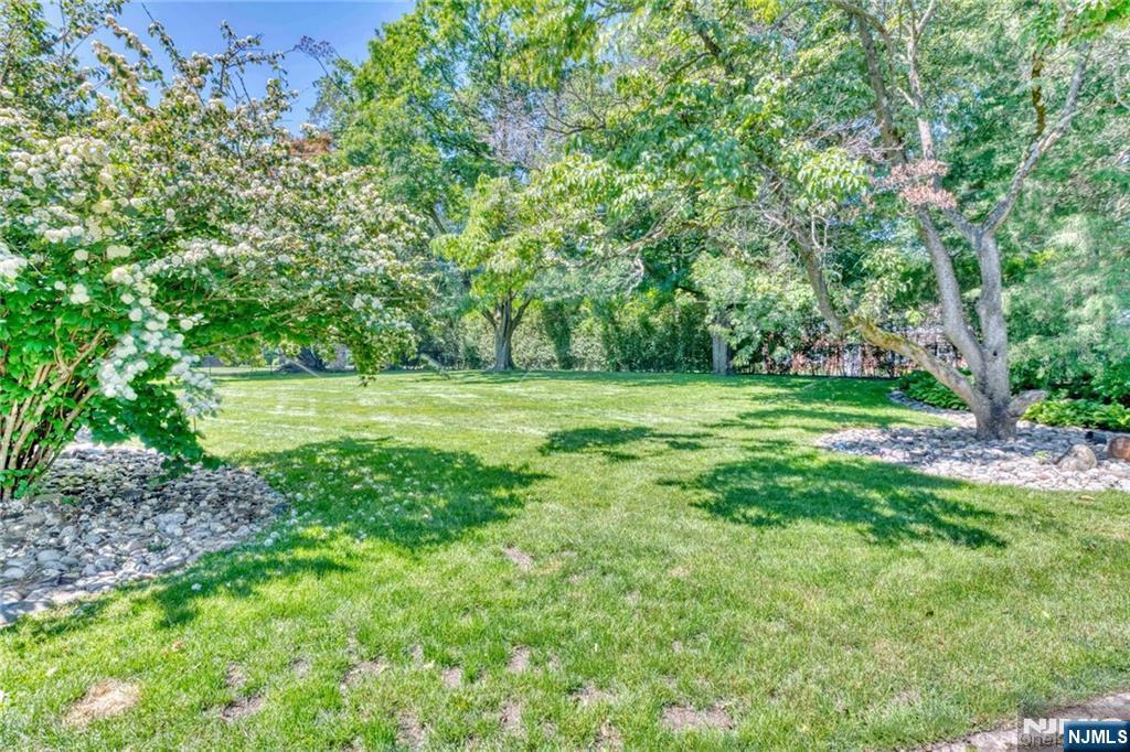 Nanuet, New York, 10954, United States, 6 Bedrooms Bedrooms, ,7 BathroomsBathrooms,Residential,For Sale,1988199