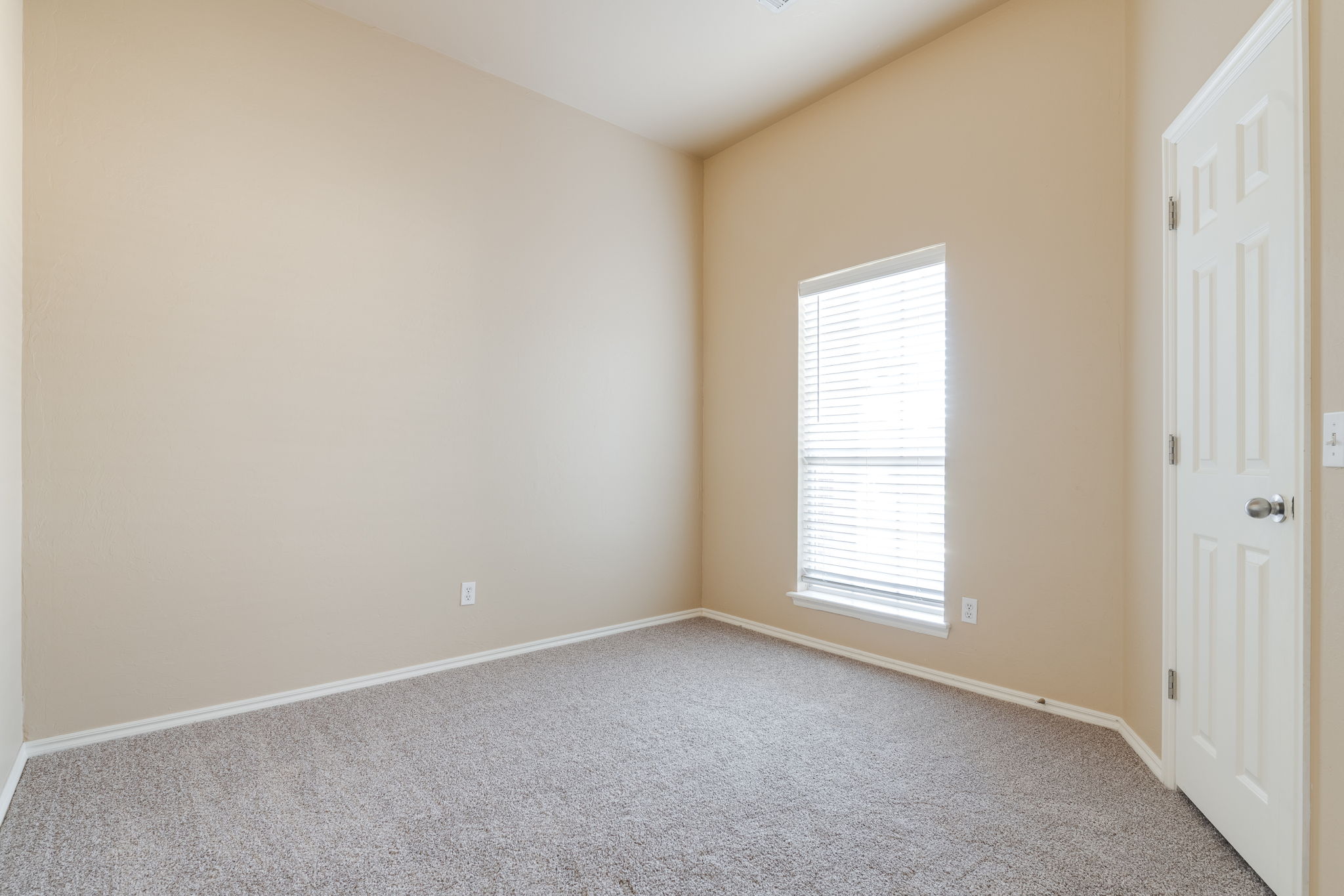  16428 Village Common Drive, Edmond, OK 73013 - 物件實景