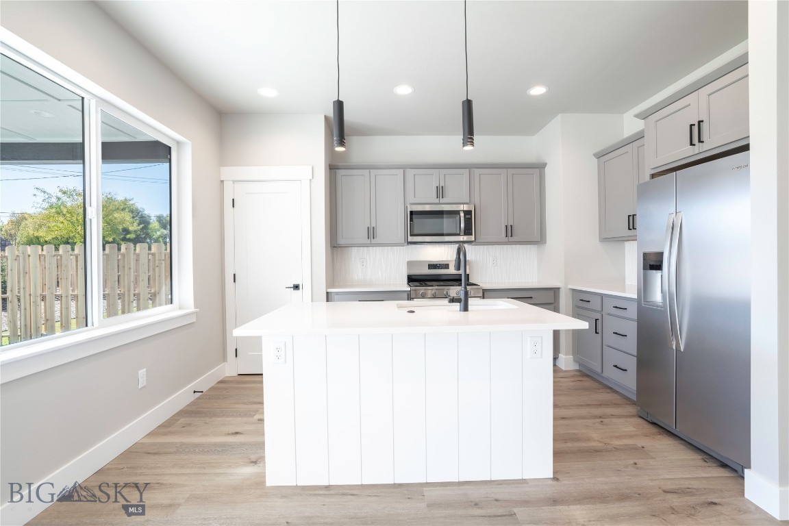 Bozeman, Montana, 59718, United States, 4 Bedrooms Bedrooms, ,2 BathroomsBathrooms,Residential,For Sale,1996790