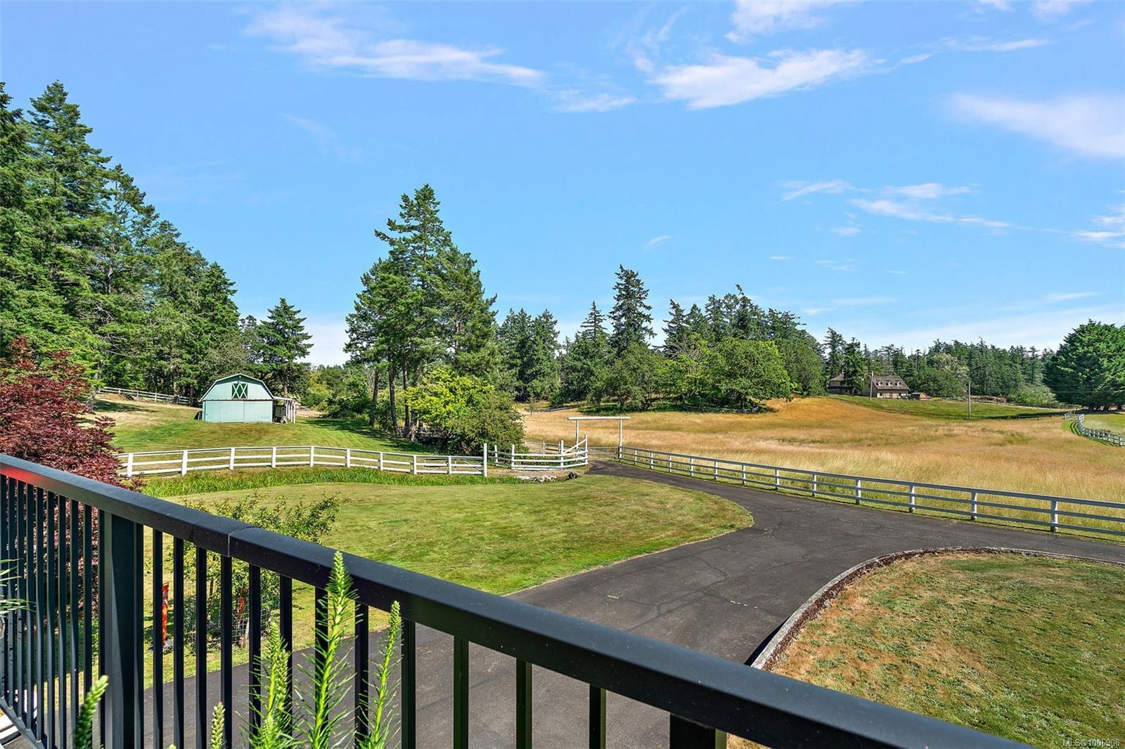 SAANICH, British Columbia, V9E 2C8, CA, 5 Bedrooms Bedrooms, ,Residential,For Sale,1890664