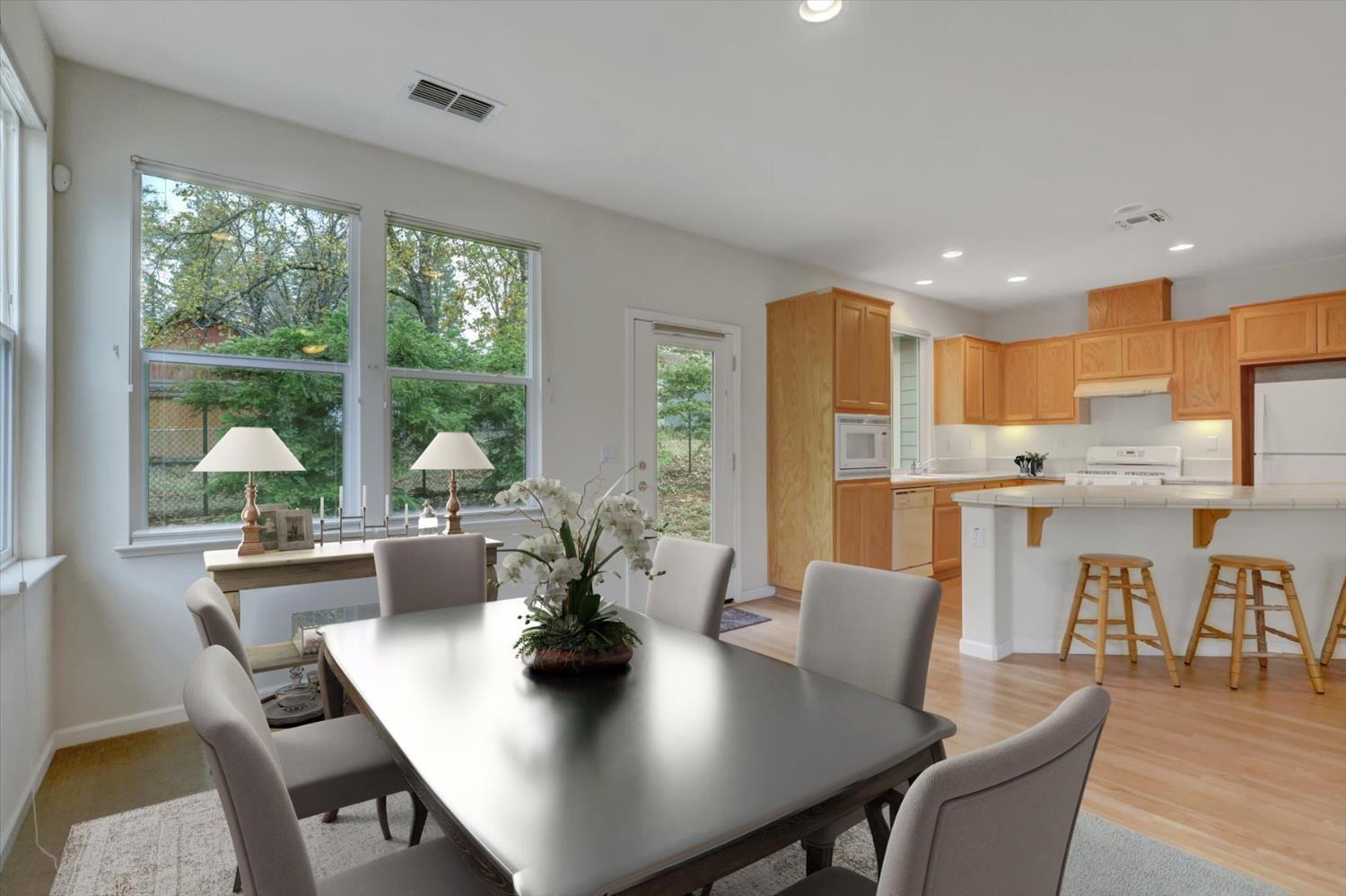 Grass Valley, California, 95945, United States, 2 Bedrooms Bedrooms, ,2 BathroomsBathrooms,Residential,For Sale,2010026