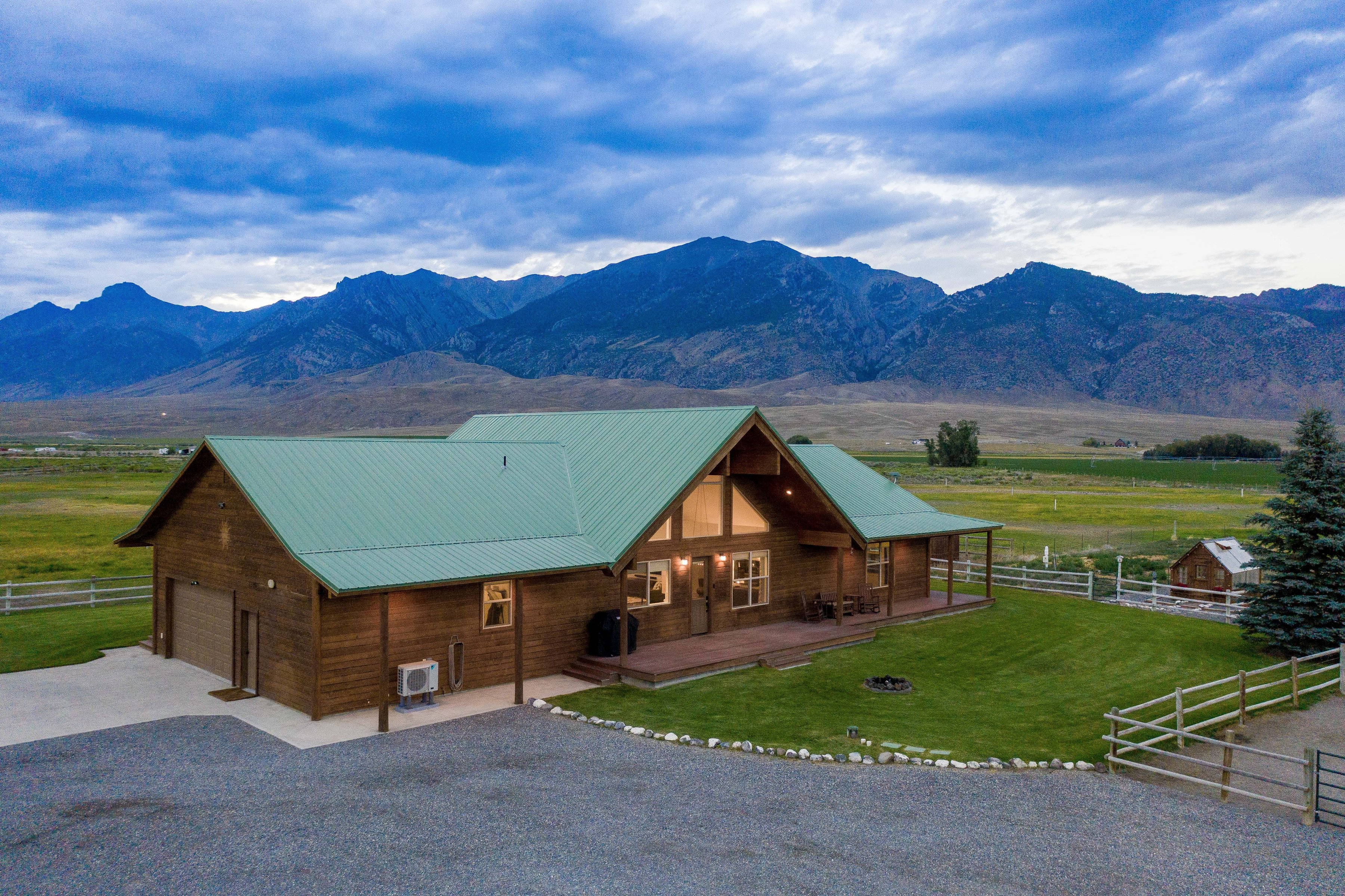  Equestrian Estate at the Base of Mt. Borah - 物件實景