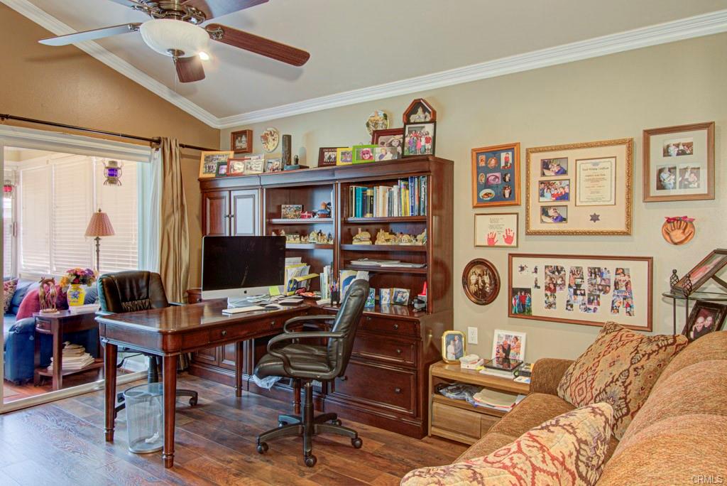 Laguna Woods, California, 92637, United States, 2 Bedrooms Bedrooms, ,Residential,For Sale,1880064