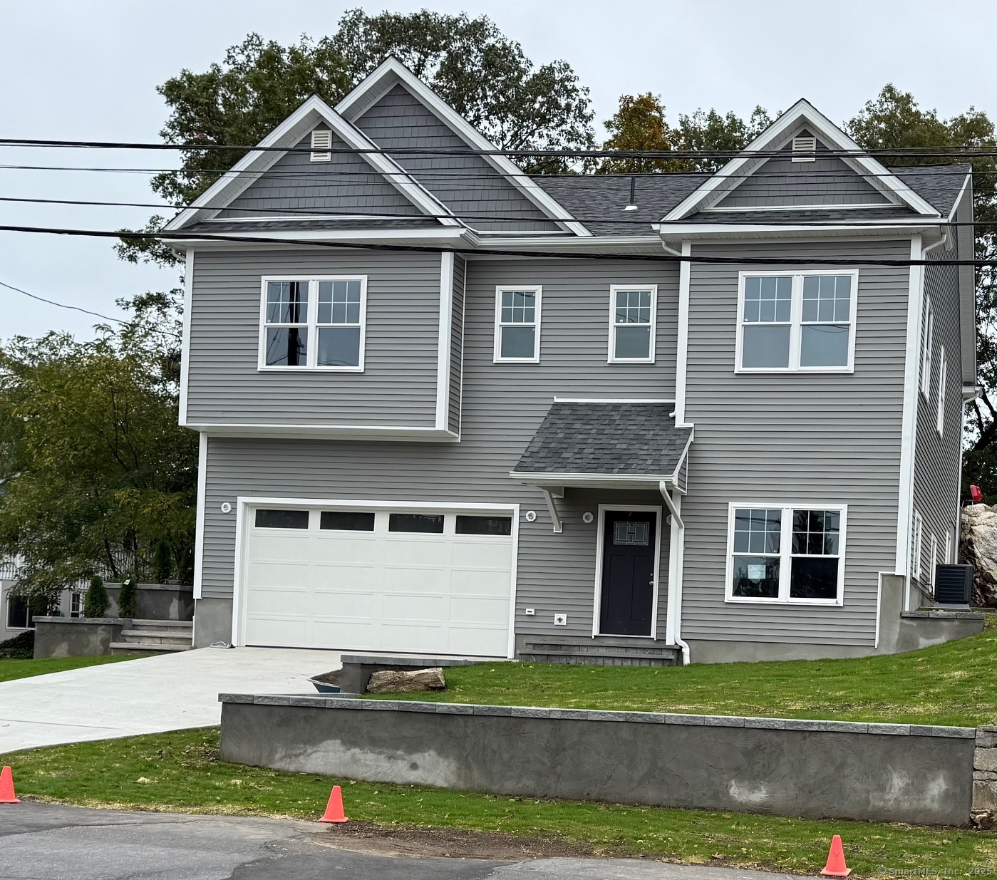 Bridgeport, Connecticut, 06606, United States, 4 Bedrooms Bedrooms, ,3 BathroomsBathrooms,Residential,For Sale,1979234