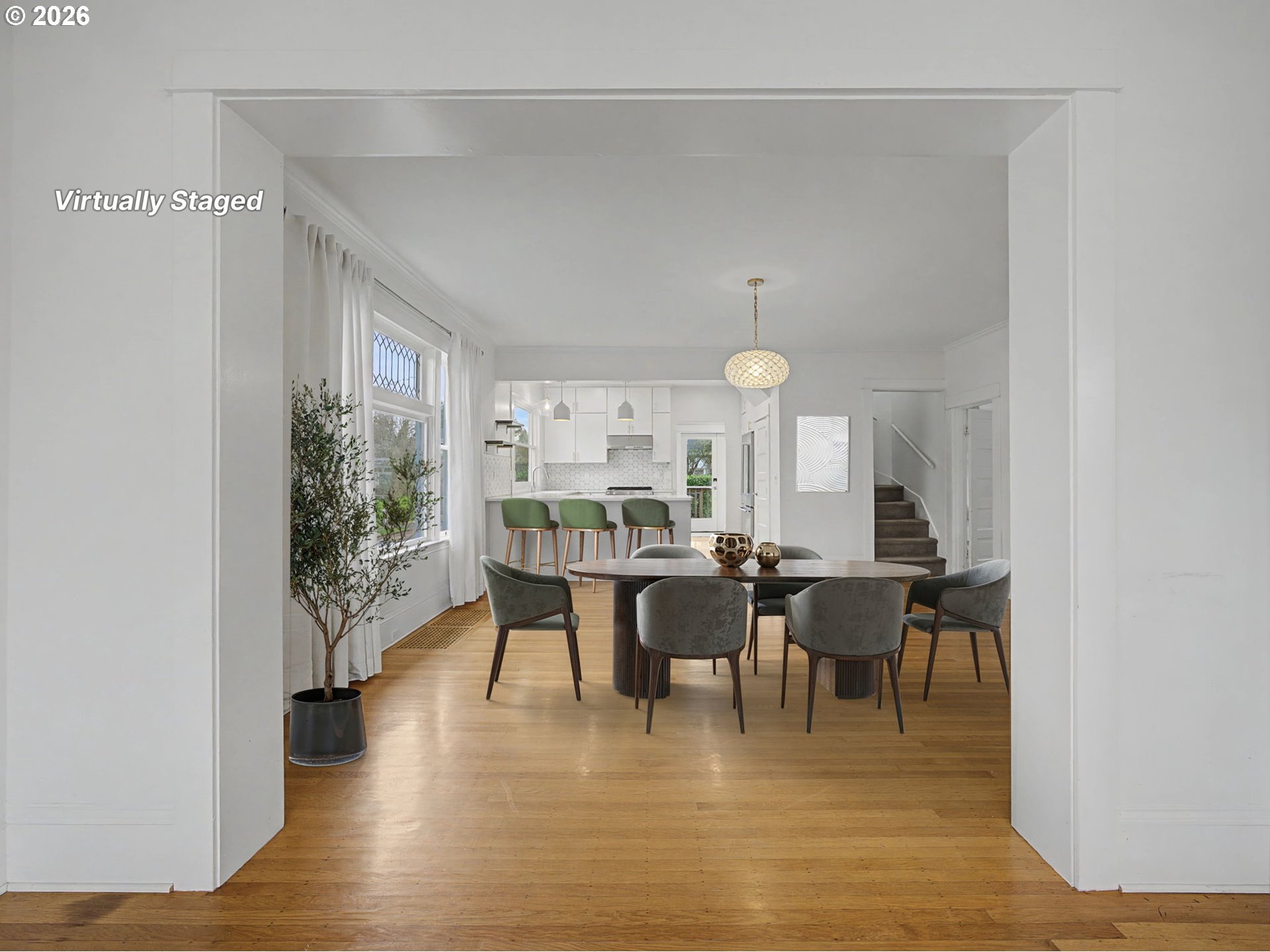 Portland, Oregon, 97212, United States, 5 Bedrooms Bedrooms, ,3 BathroomsBathrooms,Residential,For Sale,2043589