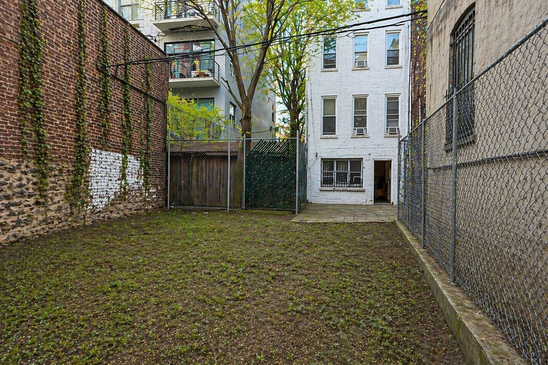  241 East 123rd St. 1-7, New York, NY, 10035 - 物件實景