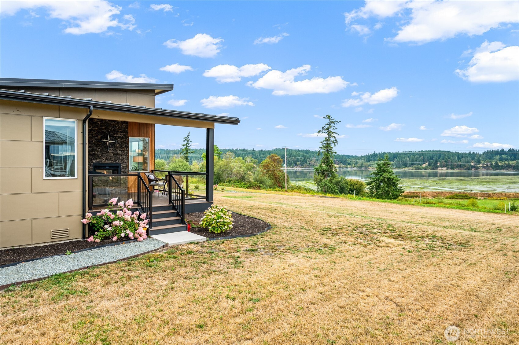 Camano Island, Washington, 98282, United States, 3 Bedrooms Bedrooms, ,2 BathroomsBathrooms,Residential,For Sale,1914159