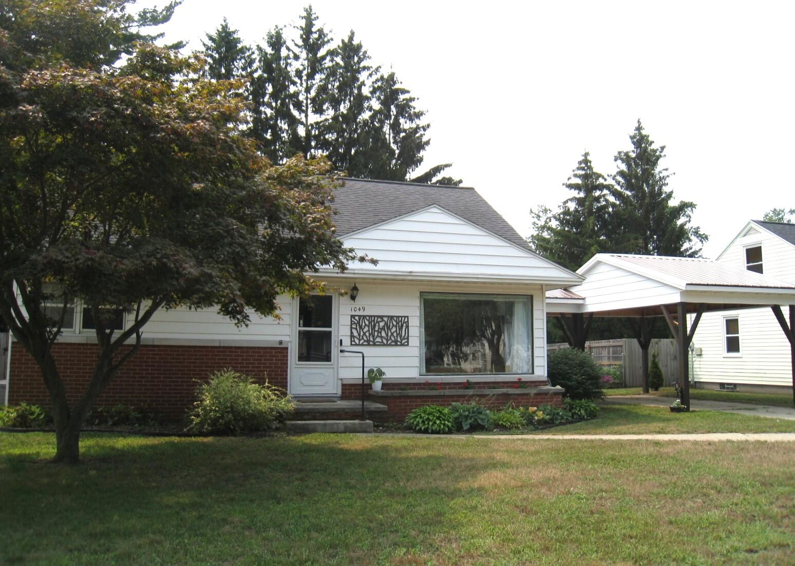Summit Ave, Muskegon, MI 49441