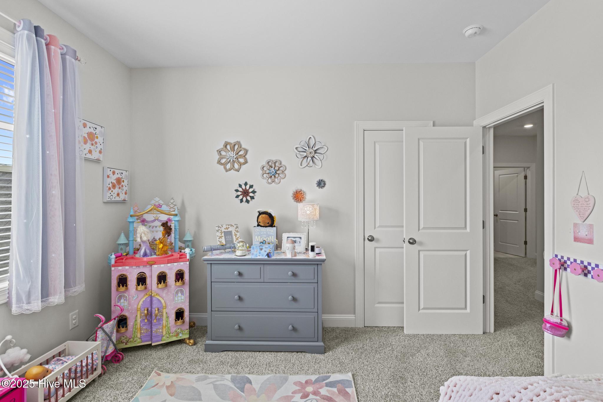 Peletier, North Carolina, 28584, United States, 4 Bedrooms Bedrooms, ,3 BathroomsBathrooms,Residential,For Sale,1976266