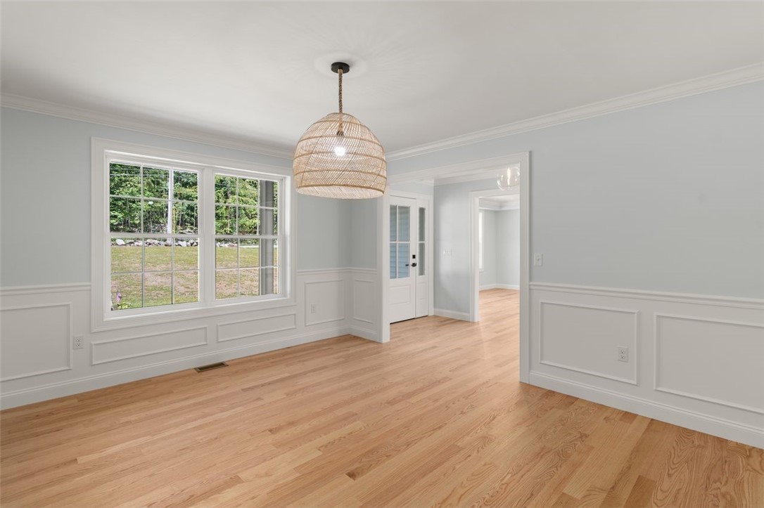 Cumberland, Rhode Island, 02864, United States, 3 Bedrooms Bedrooms, ,3 BathroomsBathrooms,Residential,For Sale,1991986