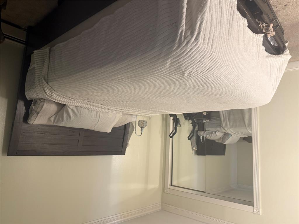 Ronkonkoma, New York, 11779, United States, 3 Bedrooms Bedrooms, ,2 BathroomsBathrooms,Residential,For Sale,1876247