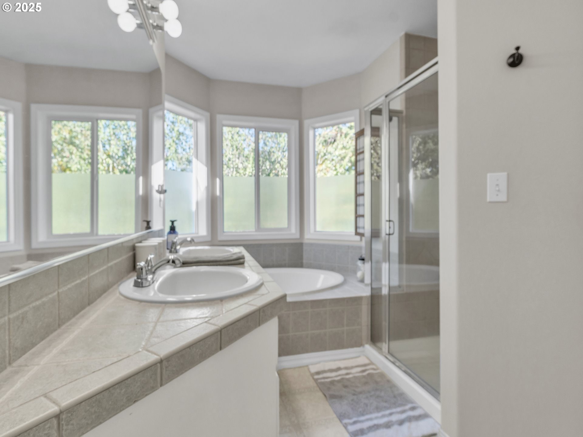 Newberg, Oregon, 97132, United States, 4 Bedrooms Bedrooms, ,3 BathroomsBathrooms,Residential,For Sale,1962580