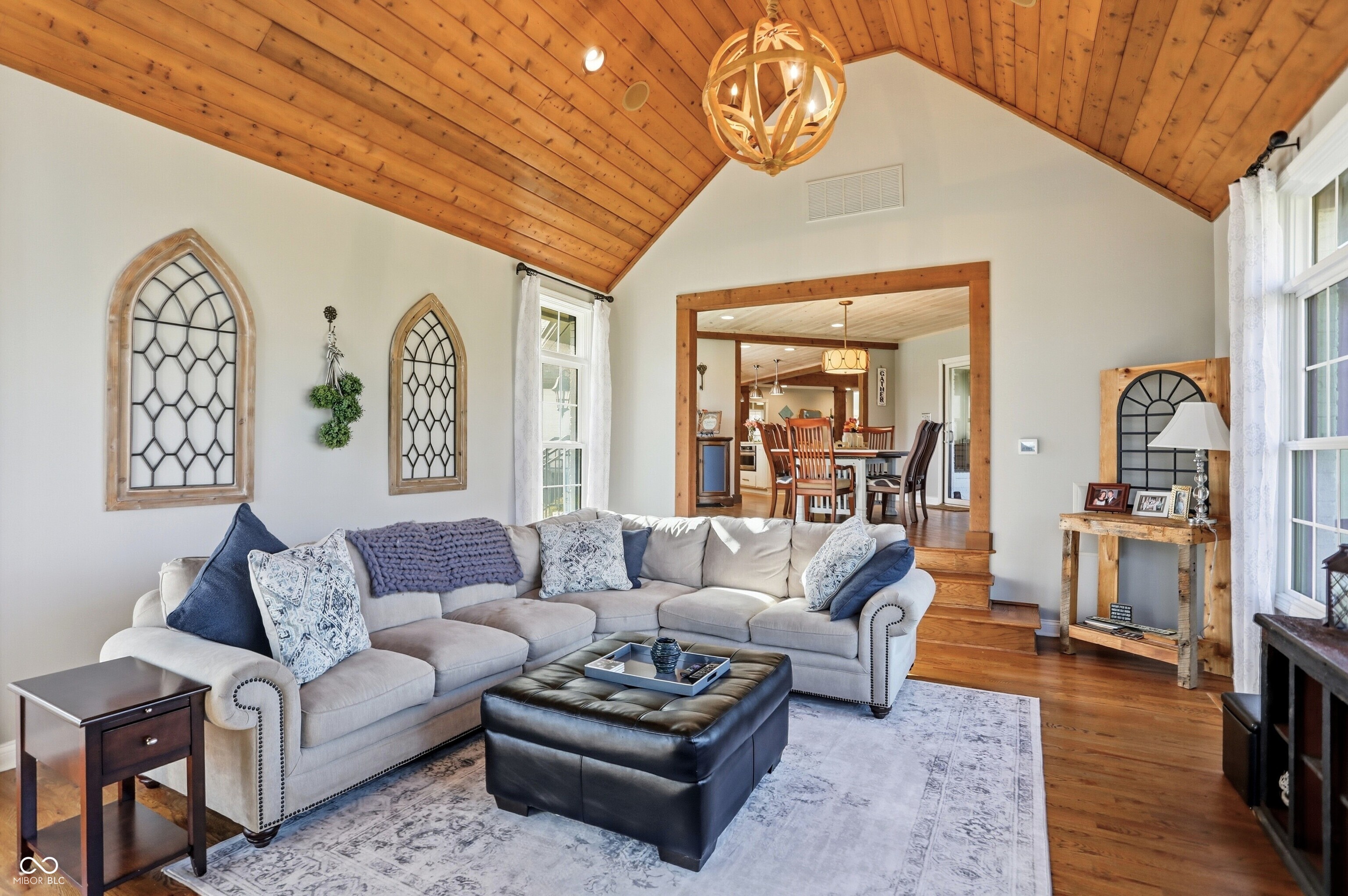 Bargersville, Indiana, 46106, United States, 5 Bedrooms Bedrooms, ,6 BathroomsBathrooms,Residential,For Sale,1992401