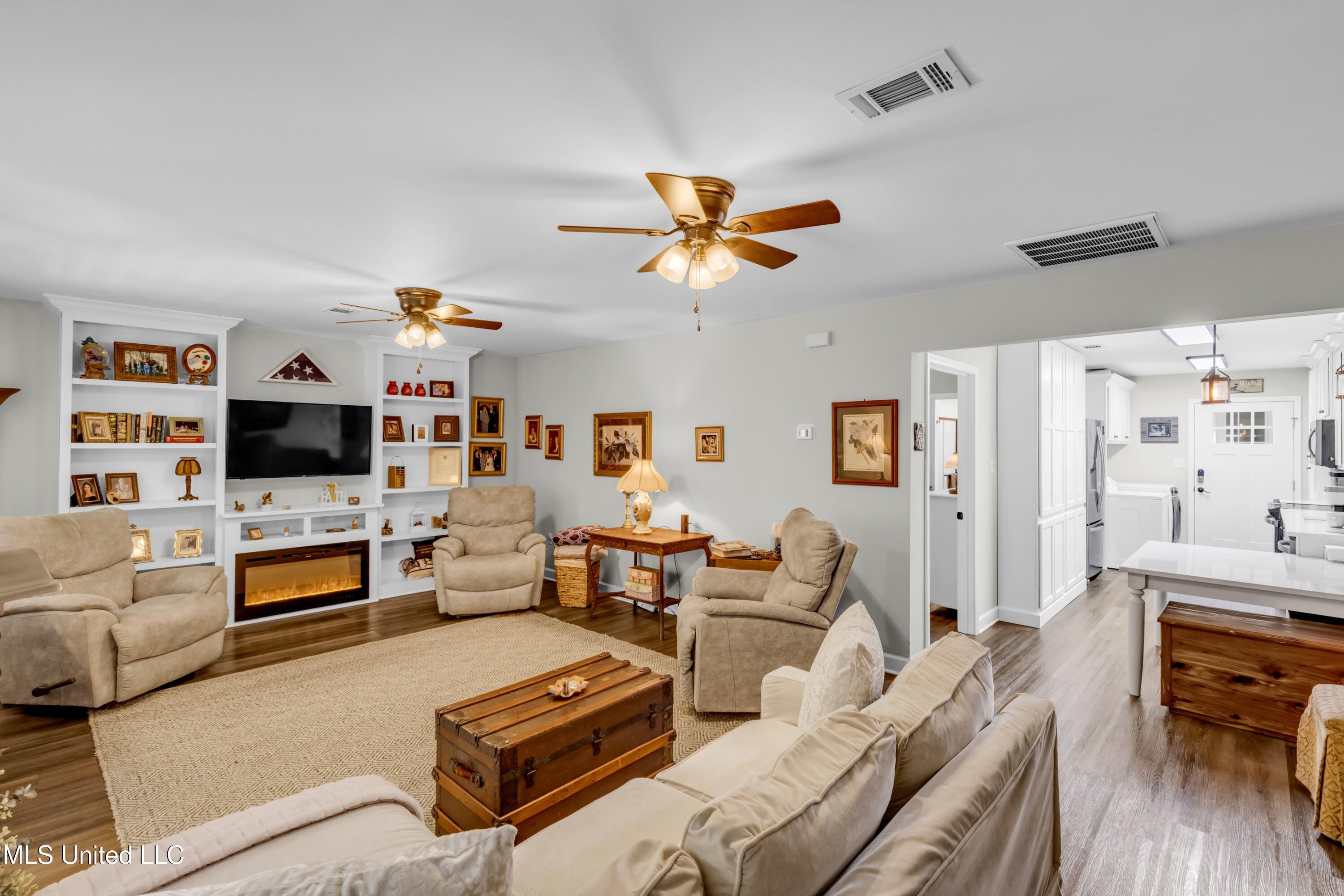 Gautier, Mississippi, 39553, United States, 4 Bedrooms Bedrooms, ,4 BathroomsBathrooms,Residential,For Sale,1989936