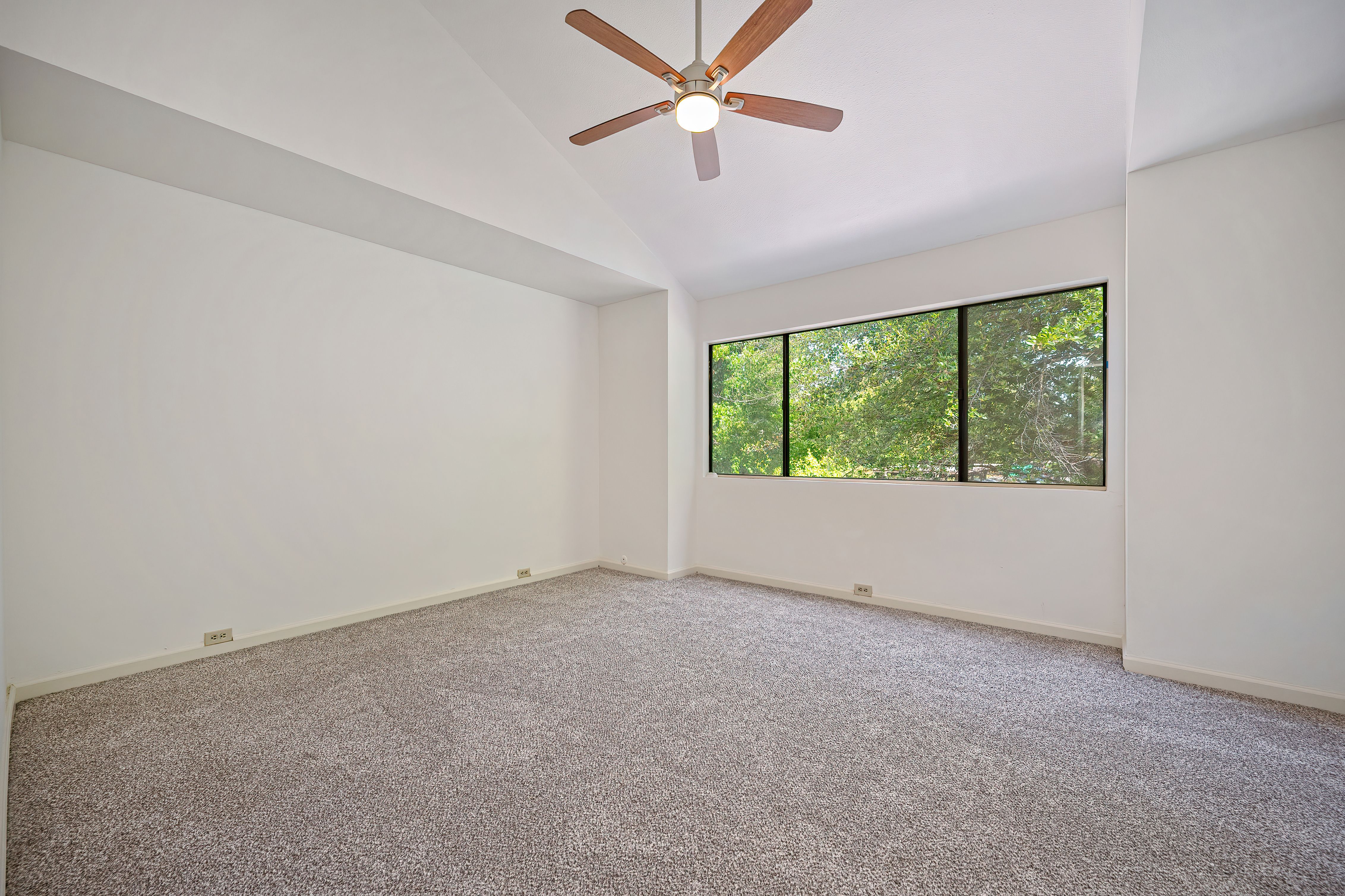  891 Woodside Lane East #2, Sacramento, CA 95825 - 物件實景