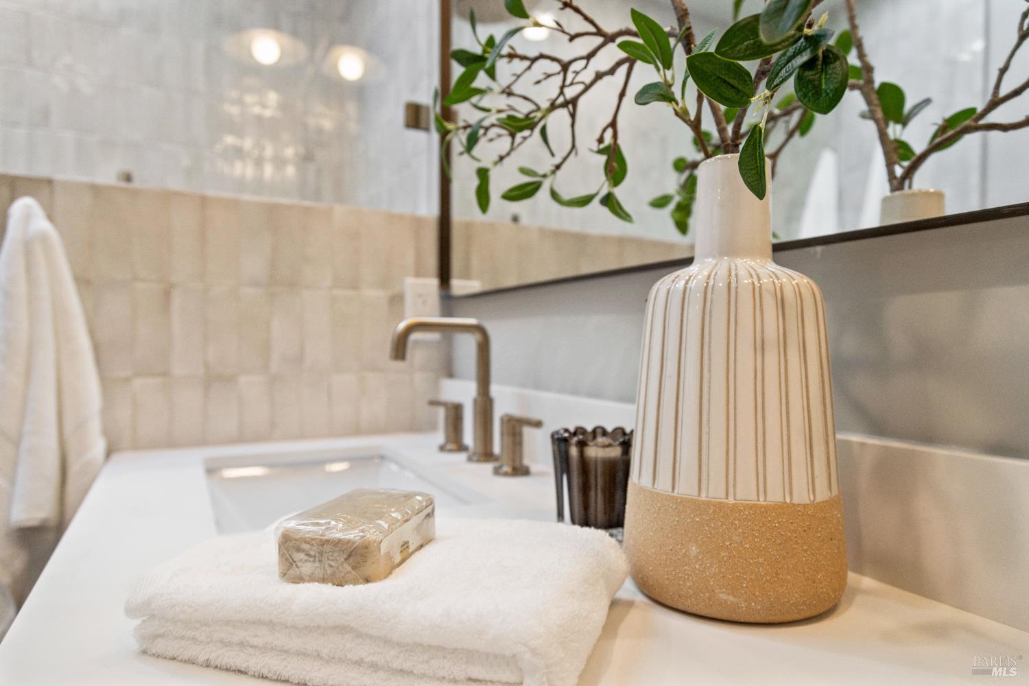 Sonoma, California, 95476, United States, 3 Bedrooms Bedrooms, ,3 BathroomsBathrooms,Residential,For Sale,1976344