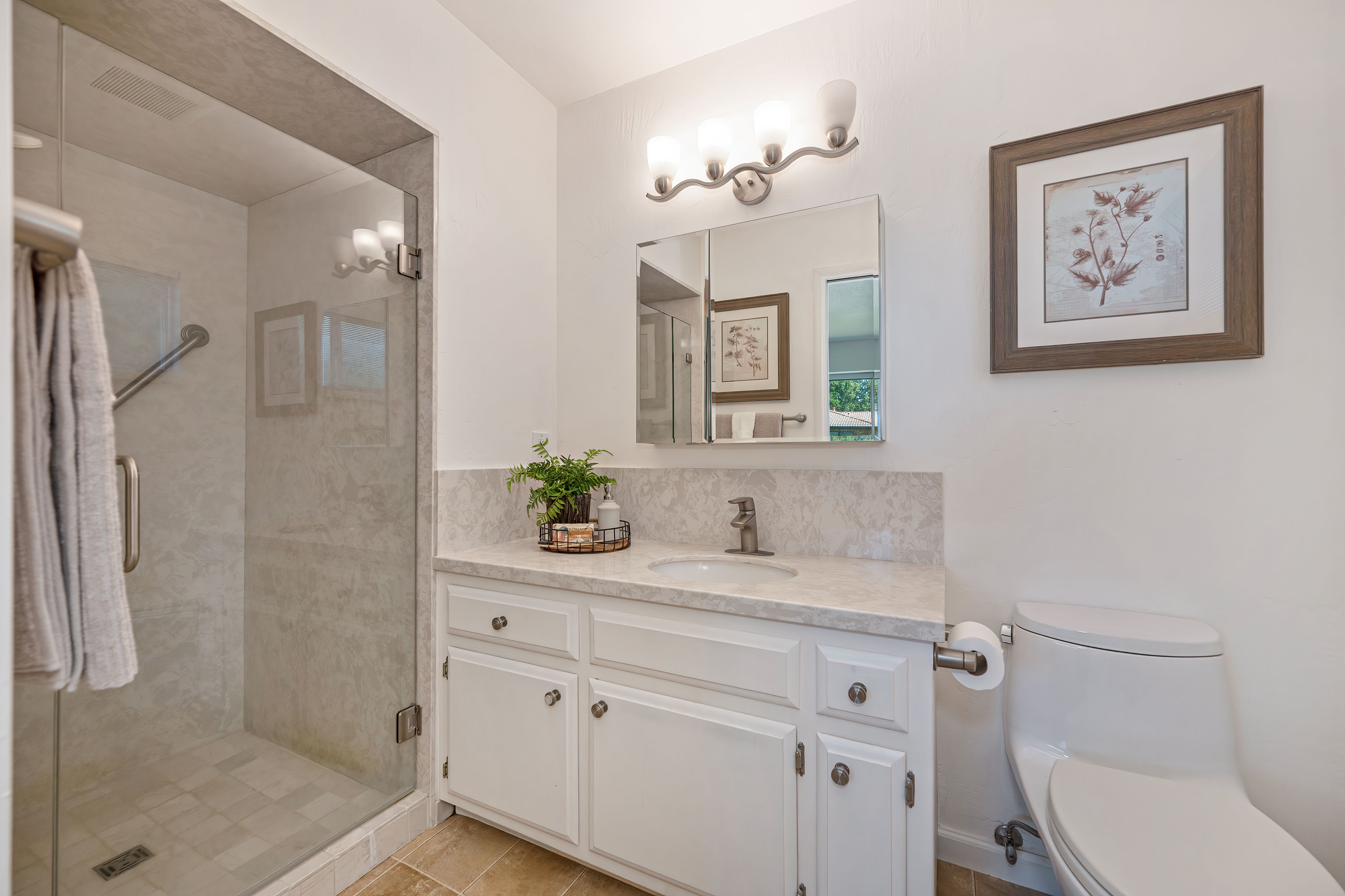 4608 Sagar Avenue, Sacramento, CA 95821 - 物件實景