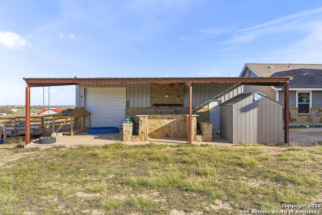 La Vernia, Texas, 78121, United States, 6 Bedrooms Bedrooms, ,4 BathroomsBathrooms,Residential,For Sale,1737147